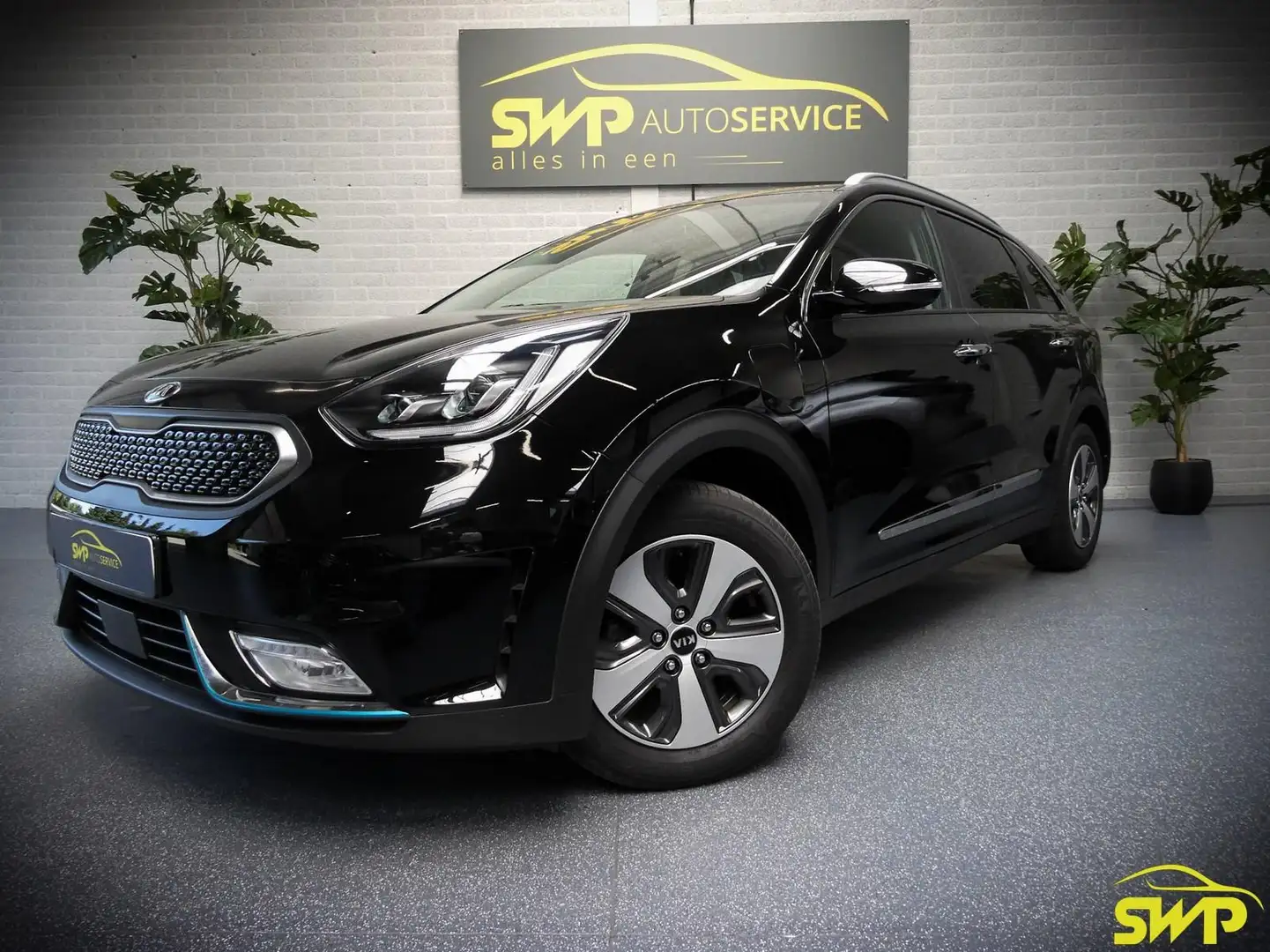 Kia Niro 1.6 GDi PHEV DynamicPlusLine | ACC | Dodehoek | Na Zwart - 1