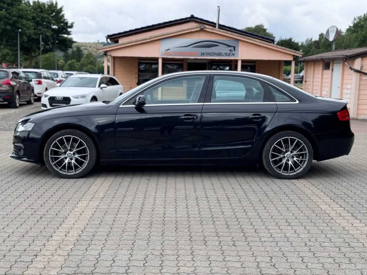 Audi A4 1.8 TFSI Limo *1 HAND *63 TKM *TÜV+SERVIC NEU Schwarz - 2