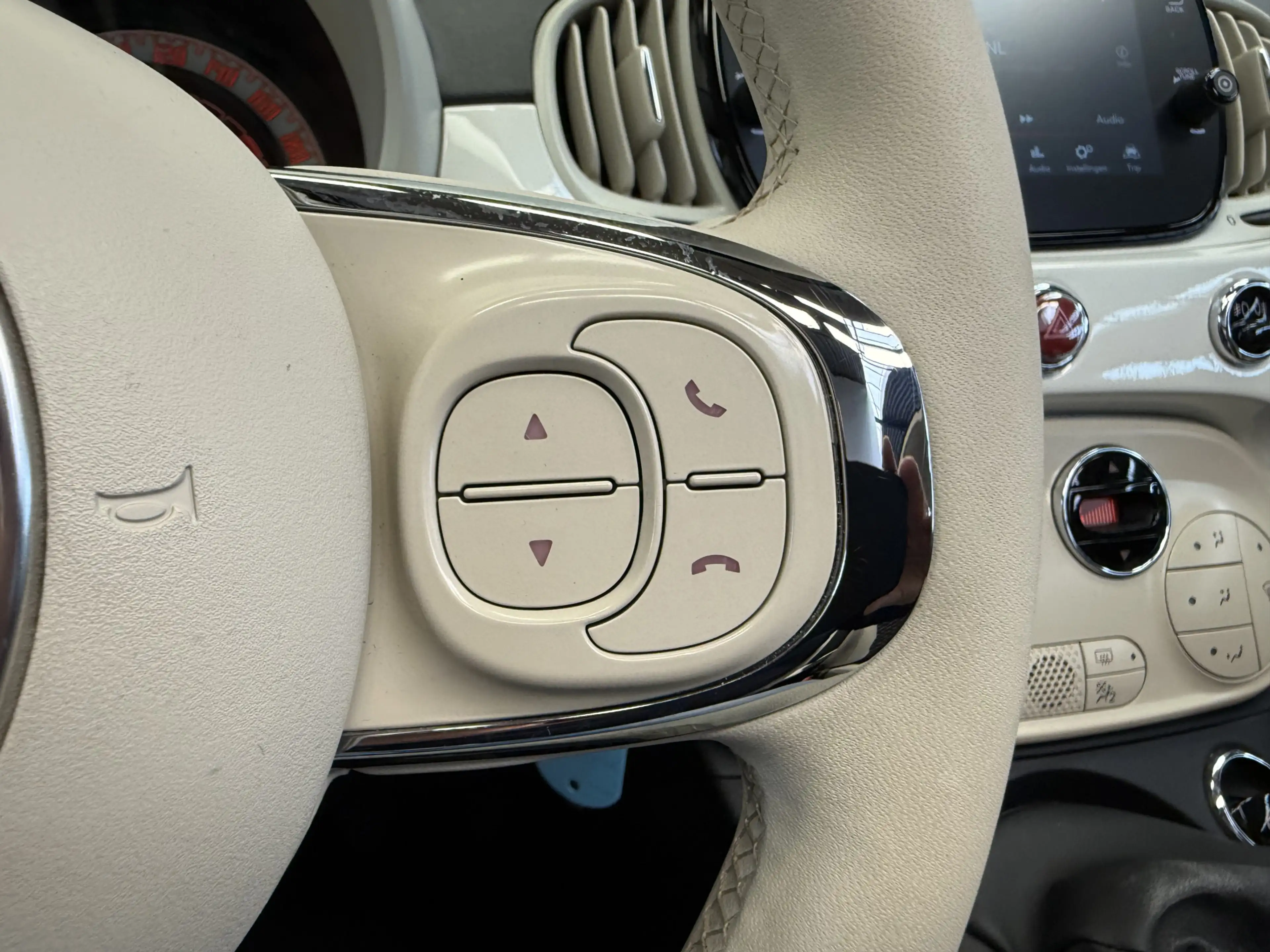 Fiat 500C 1.0 Hybrid Dolcevita AIRCO/ECC-SPORT INT-LEDER-NAV — photo 29