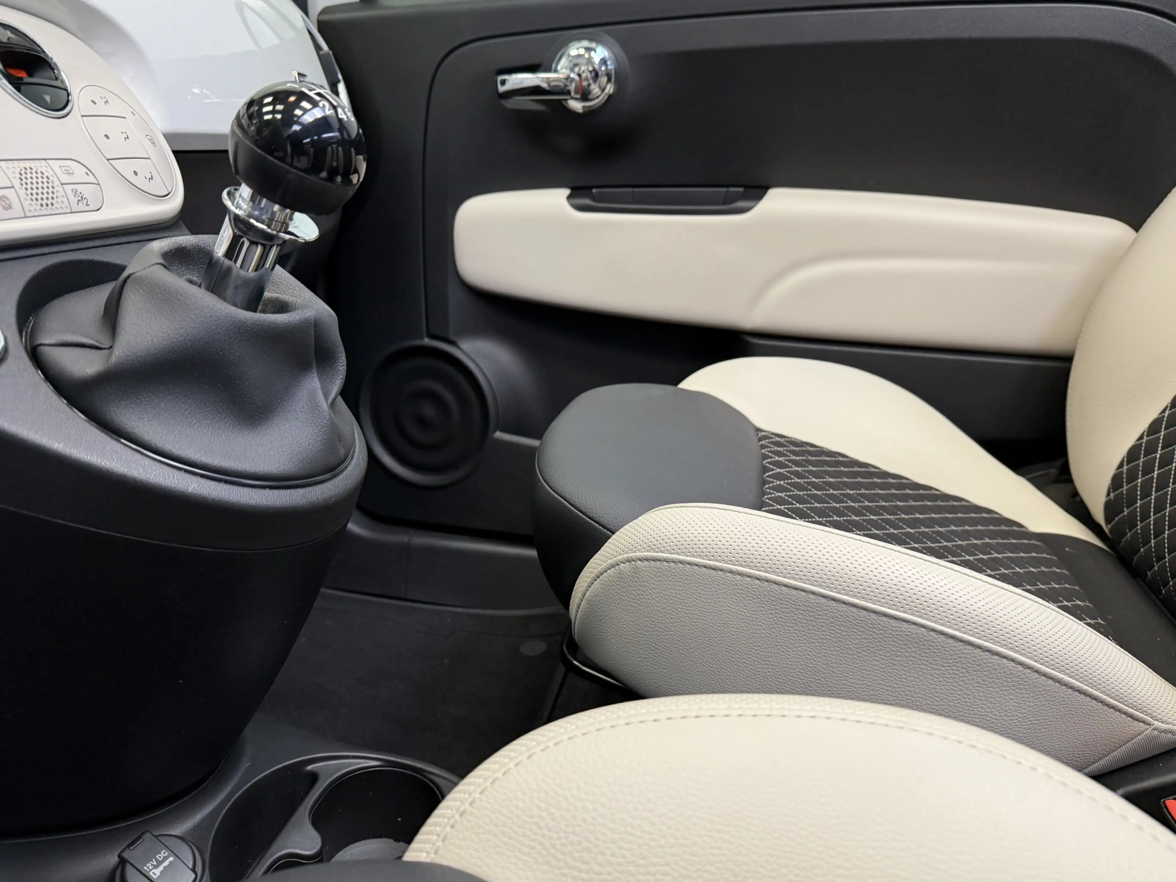 Fiat 500C 1.0 Hybrid Dolcevita AIRCO/ECC-SPORT INT-LEDER-NAV — photo 32