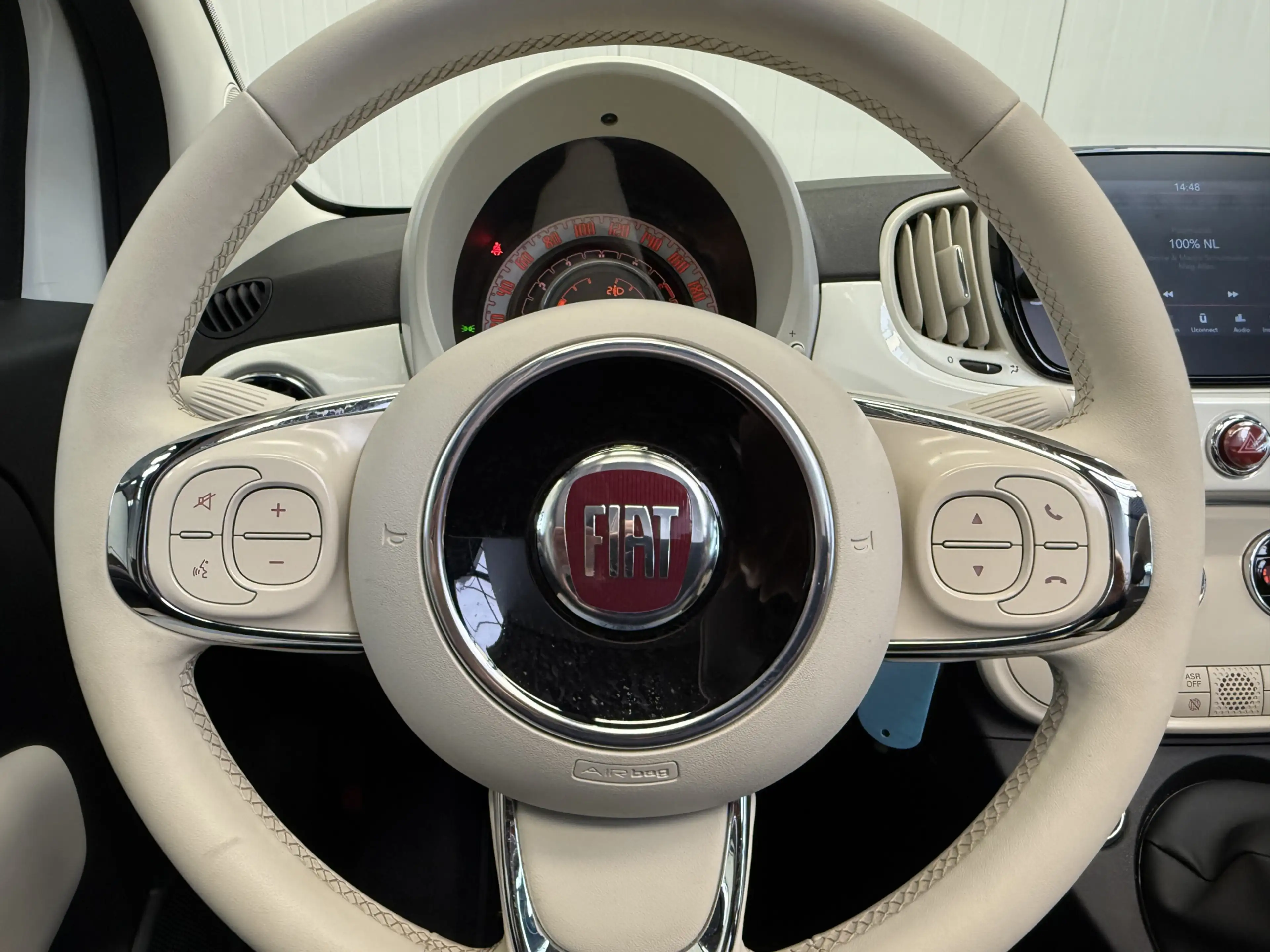 Fiat 500C 1.0 Hybrid Dolcevita AIRCO/ECC-SPORT INT-LEDER-NAV — photo 28