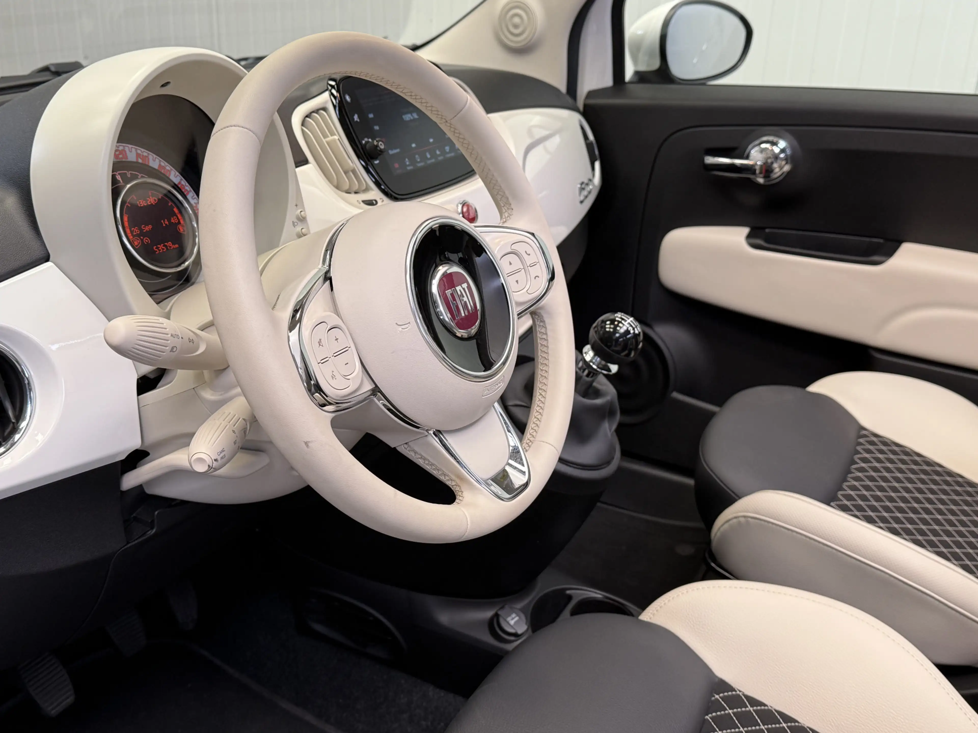 Fiat 500C 1.0 Hybrid Dolcevita AIRCO/ECC-SPORT INT-LEDER-NAV — photo 39