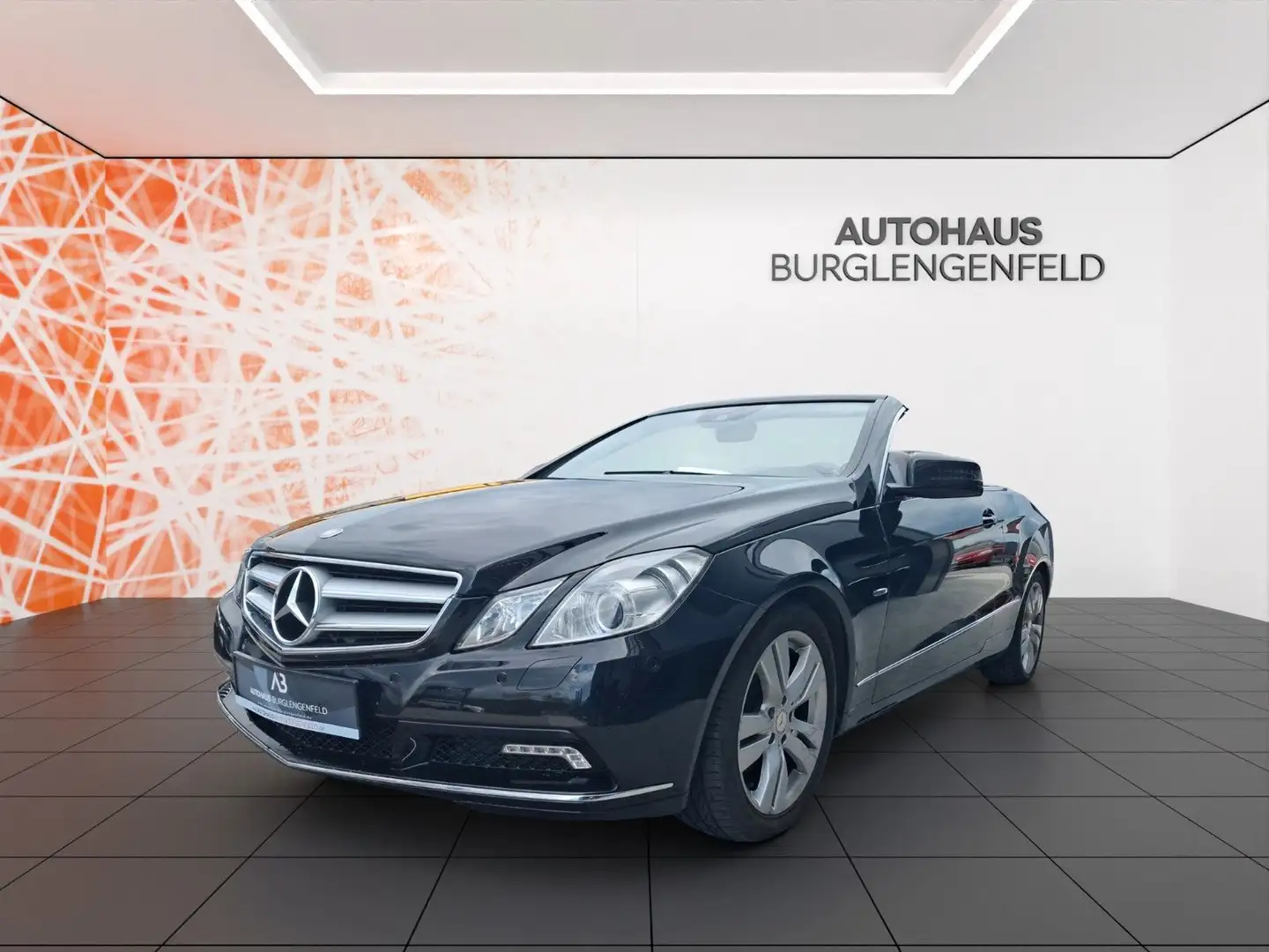Mercedes-Benz E 220 E -Klasse Cabrio E 220 CDI BlueEfficiency Schwarz - 1