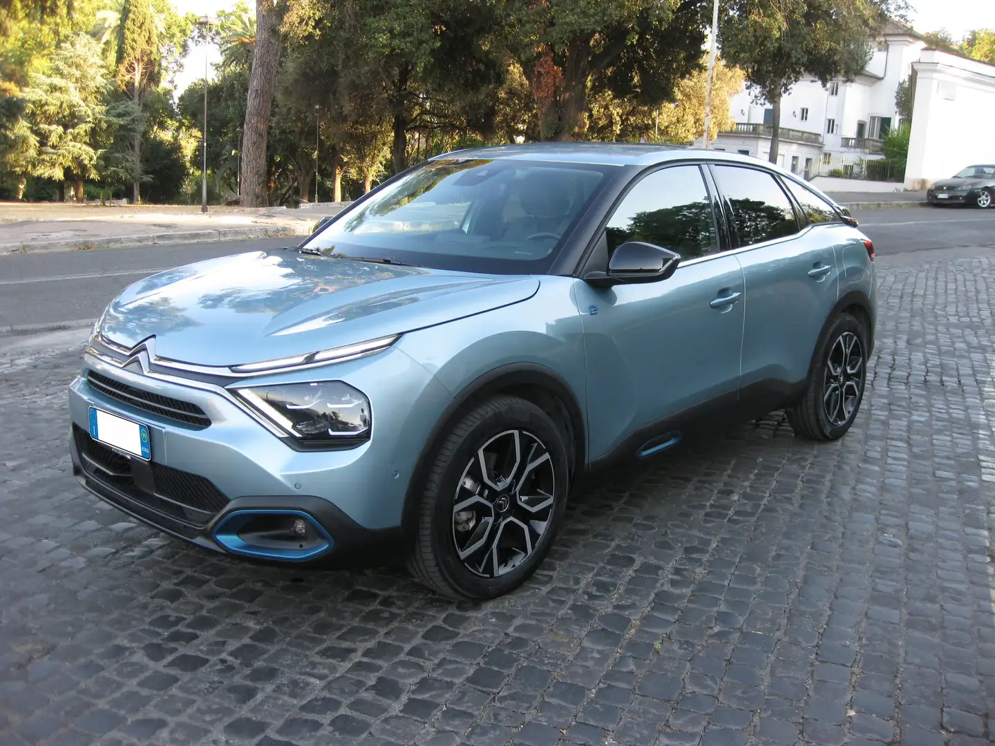 Citroen E-C4 Electric E-C4+E-C4+100kW+Shine Blu/Azzurro - 2