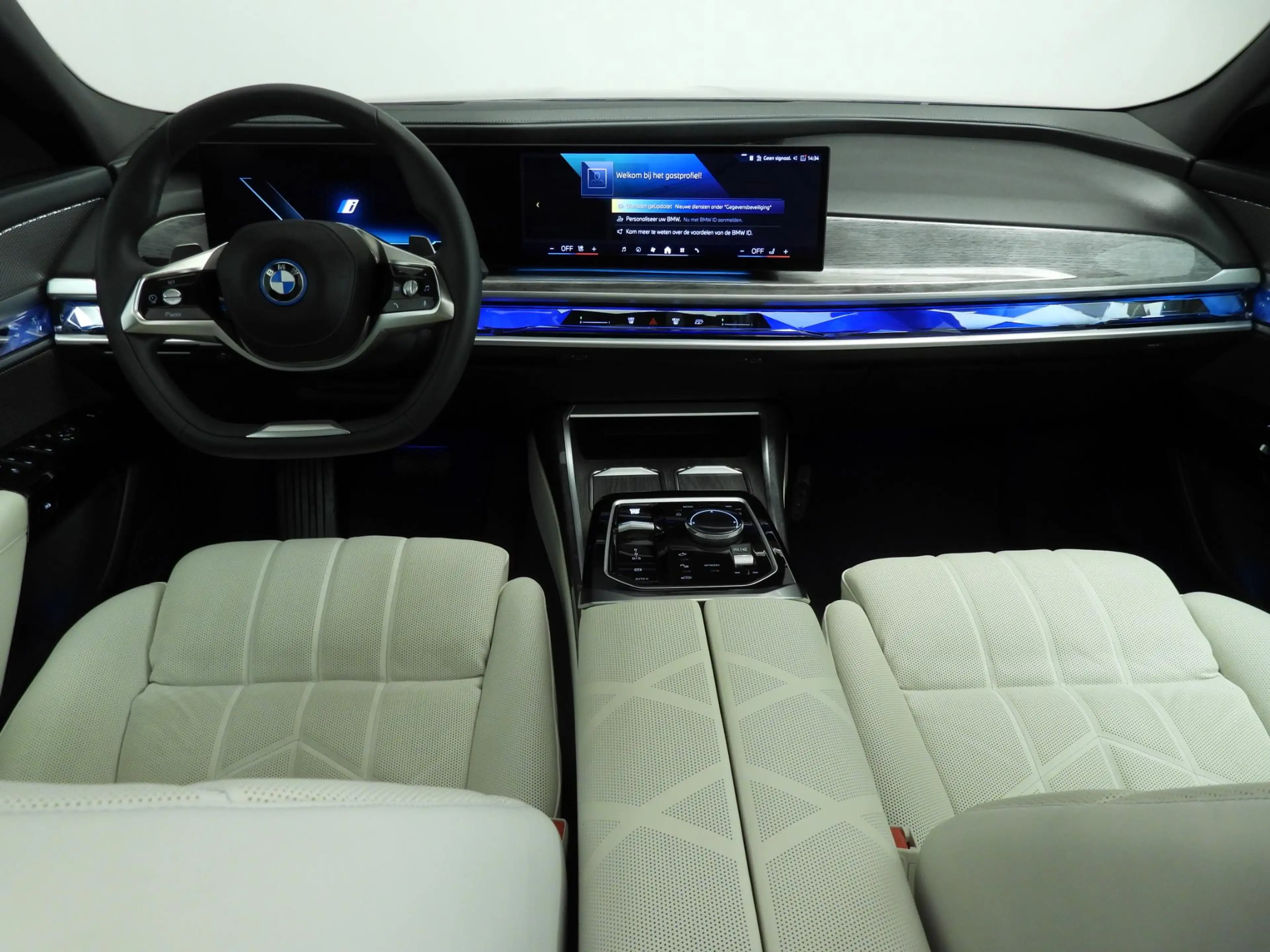 BMW 750 7-serie 750e xDrive | LED | Leder | HUD | Active c — photo 7