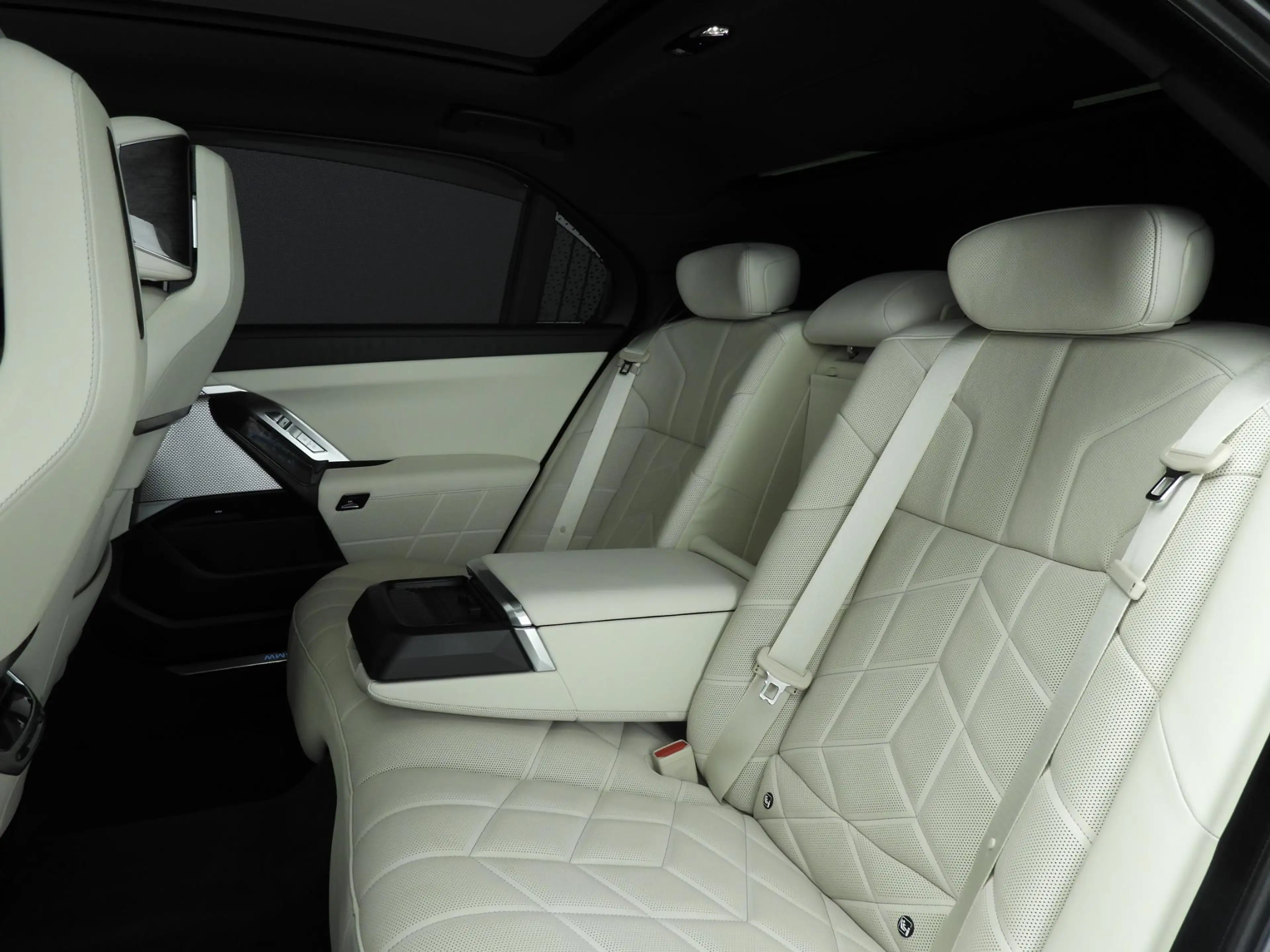 BMW 750 7-serie 750e xDrive | LED | Leder | HUD | Active c — photo 4