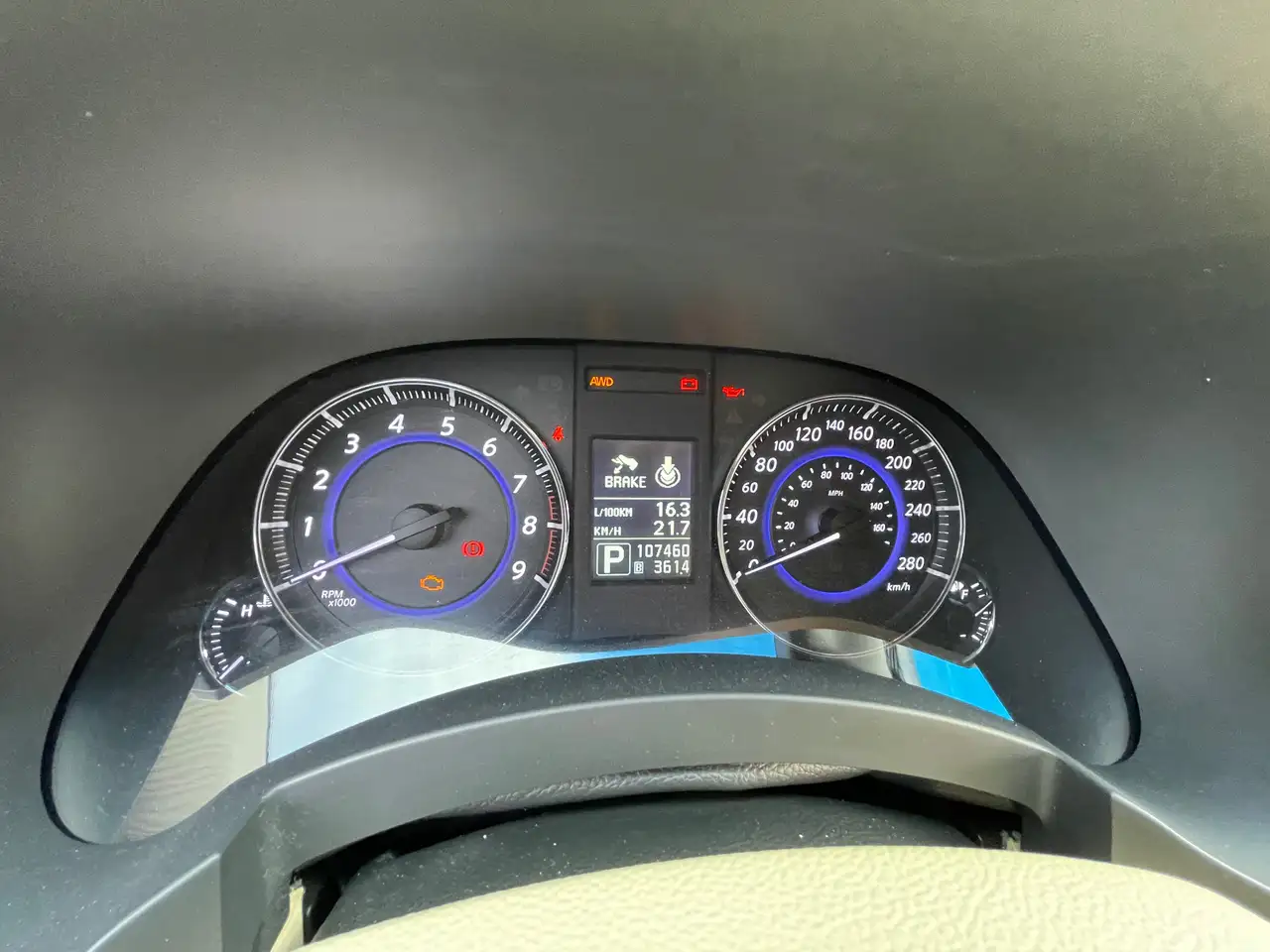 Infiniti FX снимка Infiniti FX