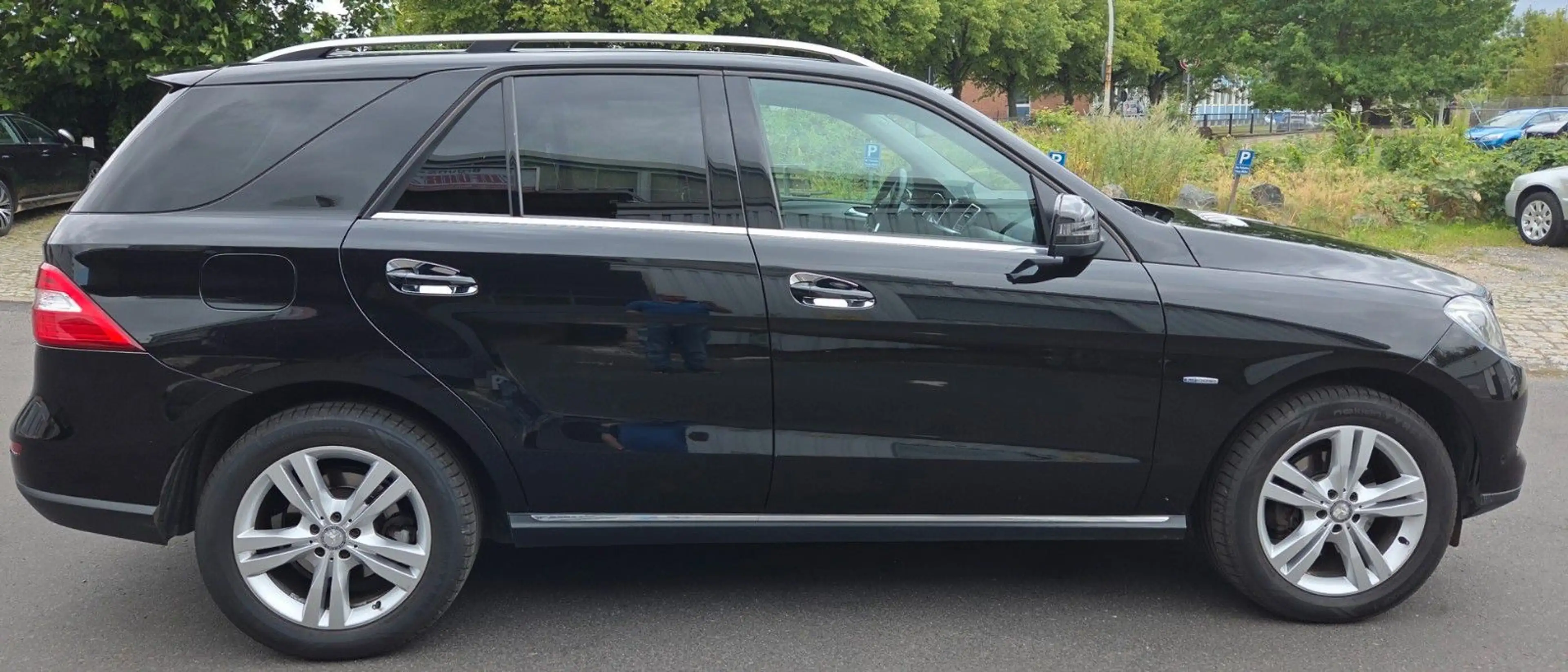 Mercedes-Benz ML 350 CDI BlueTec 4Matic On/Offroad ACC LED — photo 8