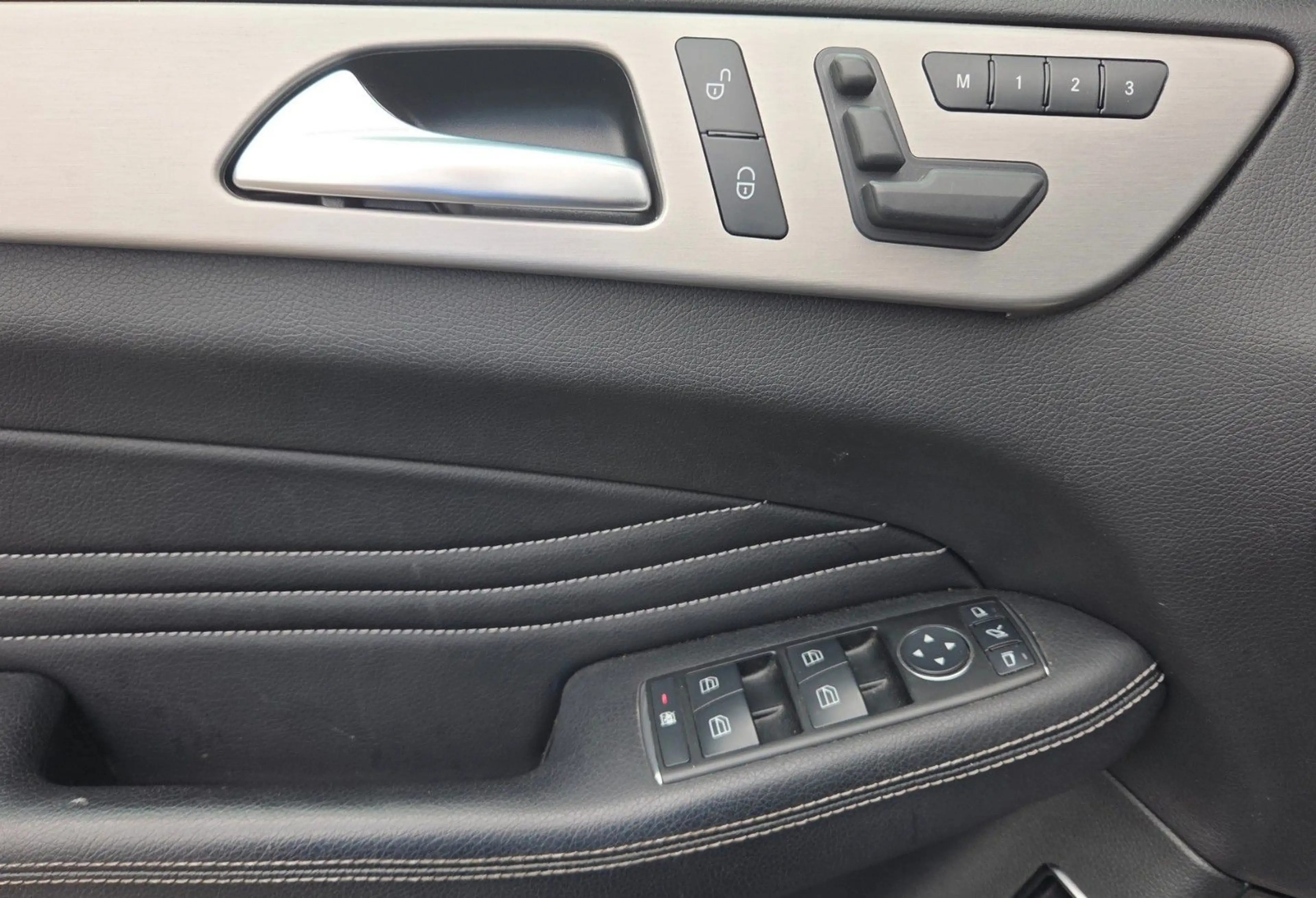 Mercedes-Benz ML 350 CDI BlueTec 4Matic On/Offroad ACC LED — photo 12
