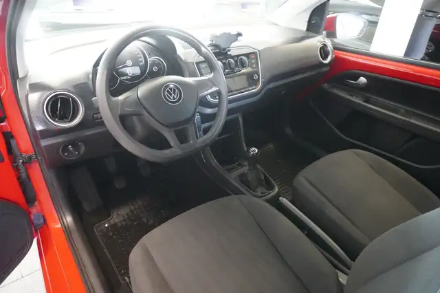 Volkswagen up! view 7