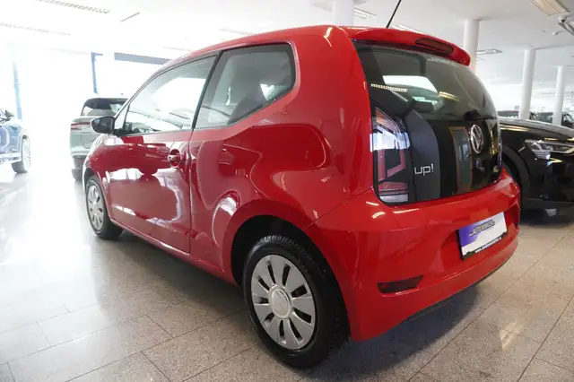 Volkswagen up! view 4