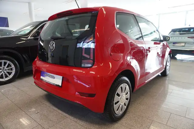 Volkswagen up! view 5