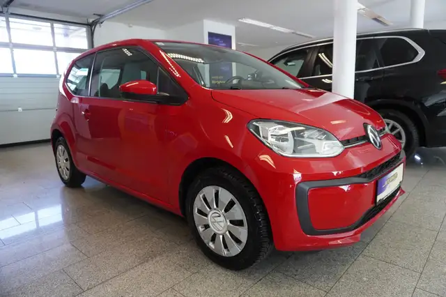 Volkswagen up! view 3