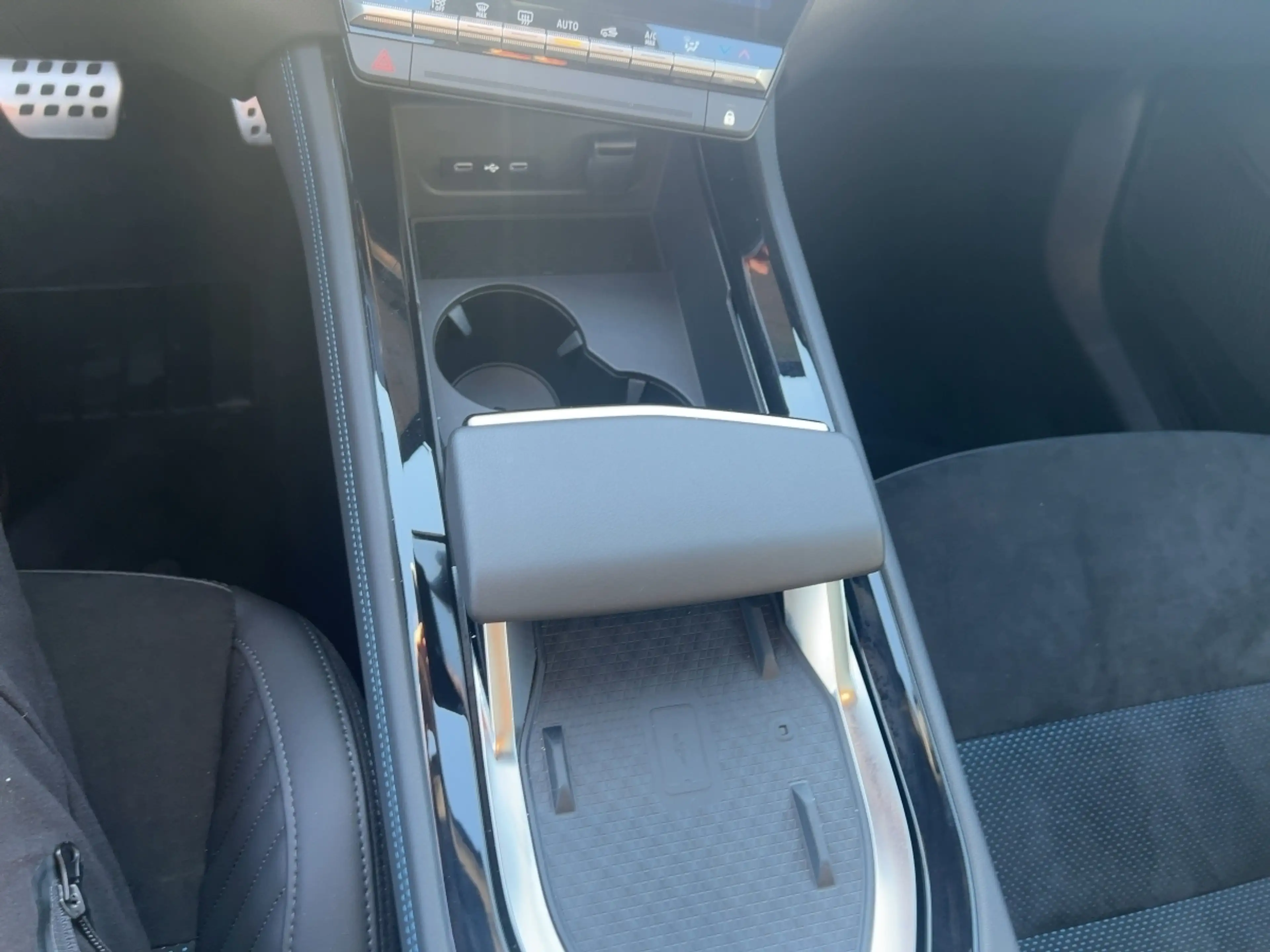 Renault Rafale Esprit Alpine Full Hybrid 200 Panorama — photo 15