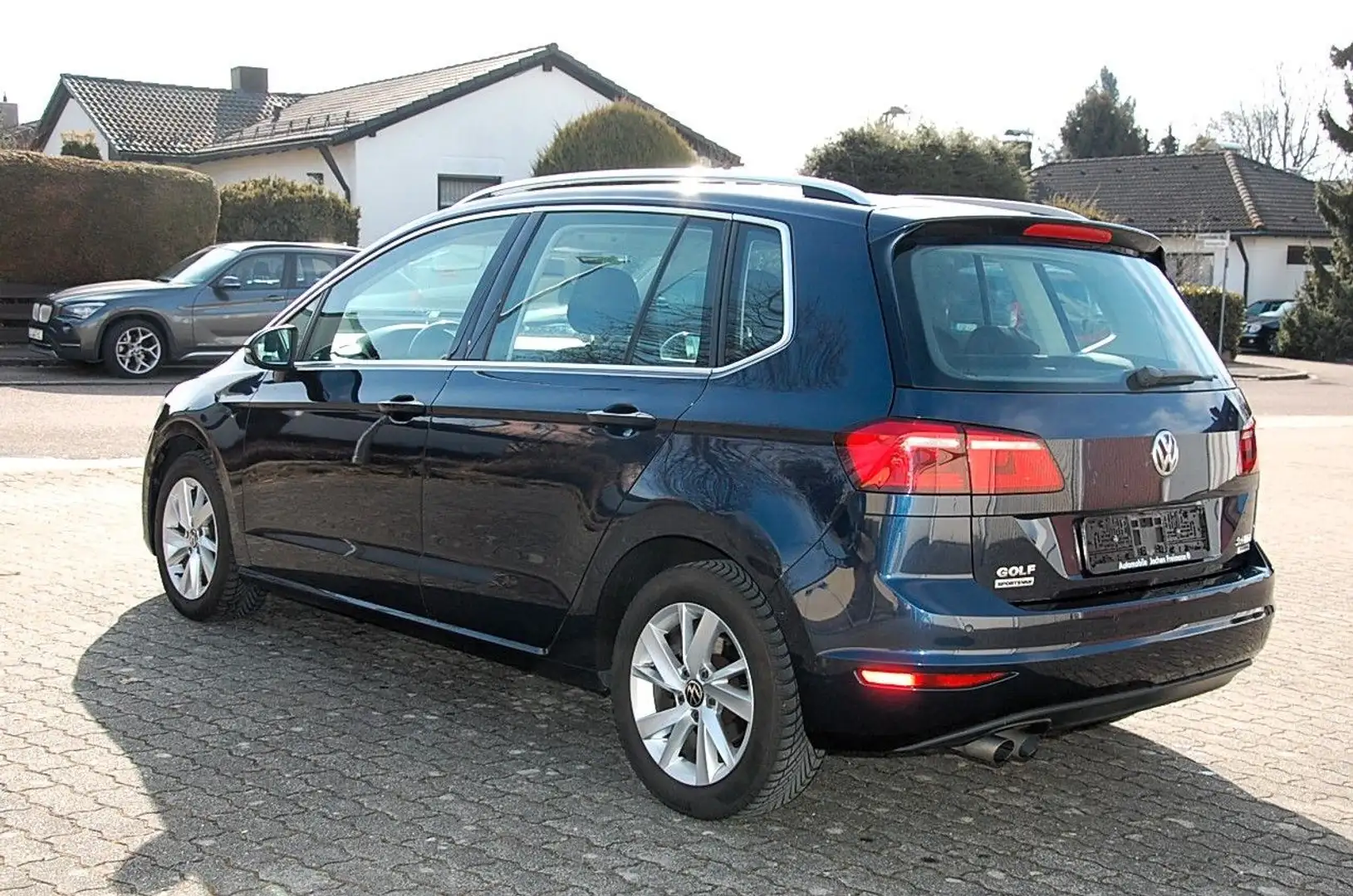 Volkswagen Golf Sportsvan 2.0 TDI DSG ACC Kamera Blau - 2