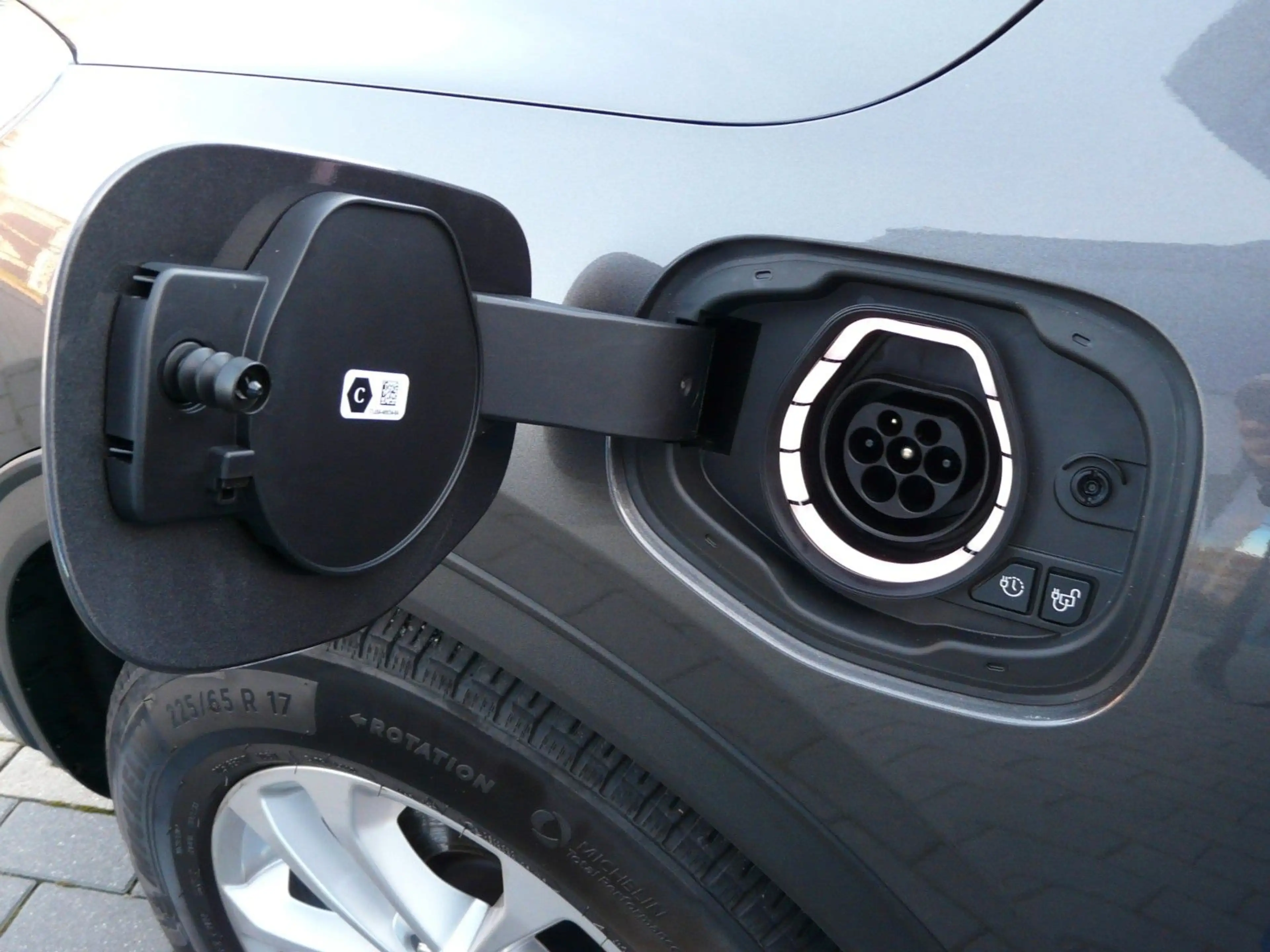Ford Kuga PHEV Titanium X *iAAC*2xKamera*B&O* — photo 11