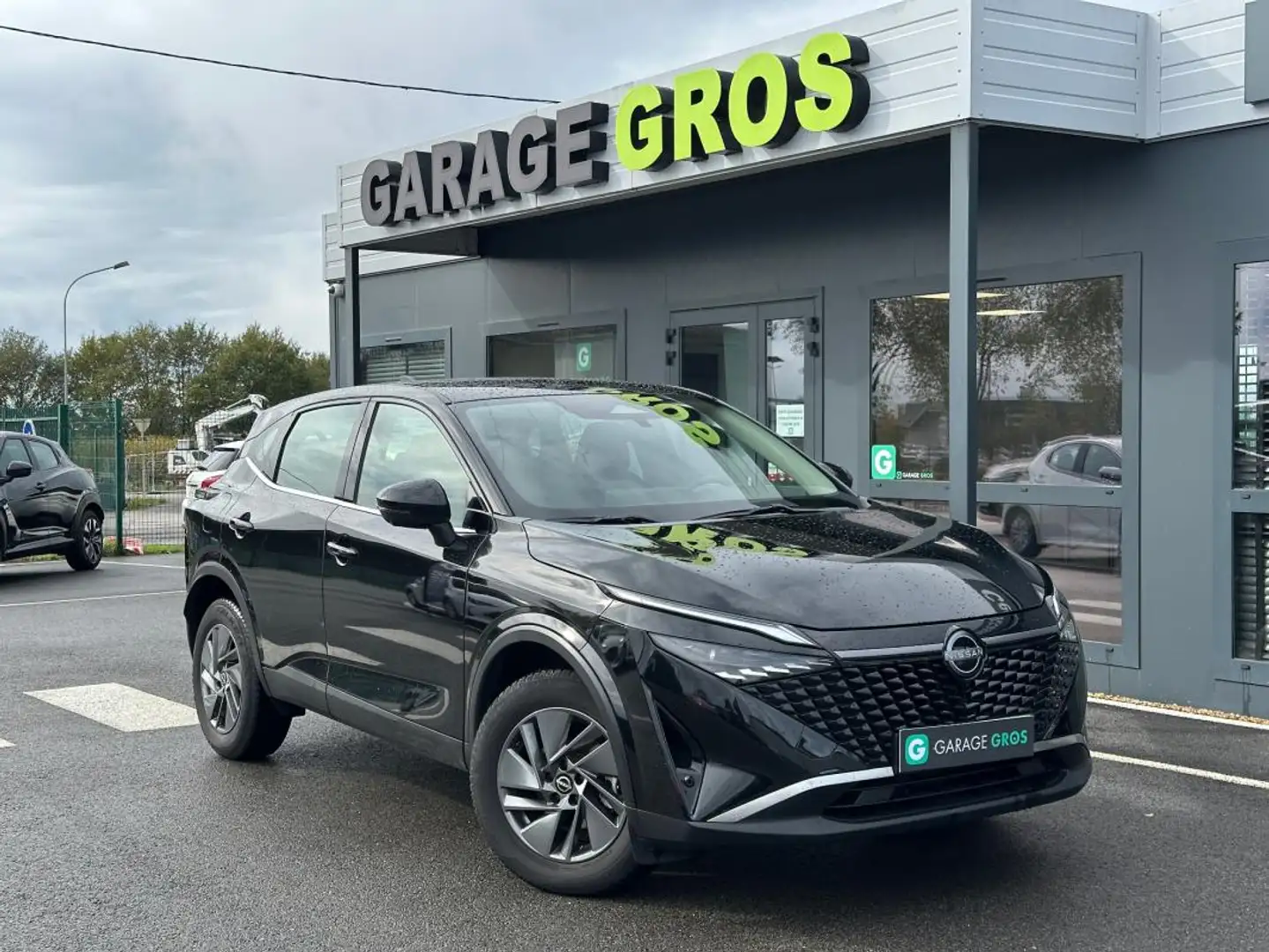 Nissan Qashqai Mild Hybrid 140 ch Acenta Noir - 1