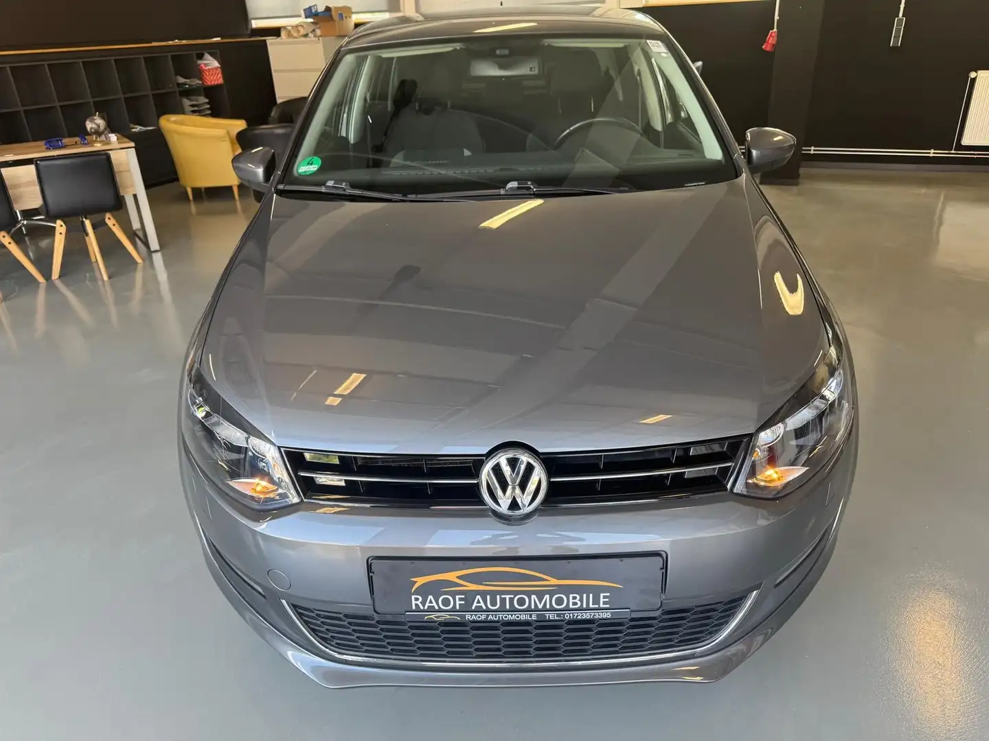 Volkswagen Polo 1.2 TSI DSG NAVI RADIO TEMPOMAT Grau - 2
