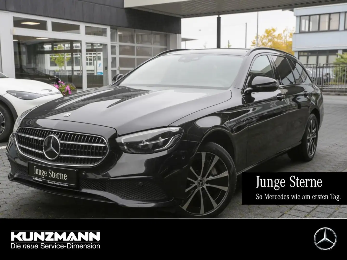 Mercedes-Benz E 300 de 4M T Avantgarde Distronic+ Panorama AHK Noir - 1