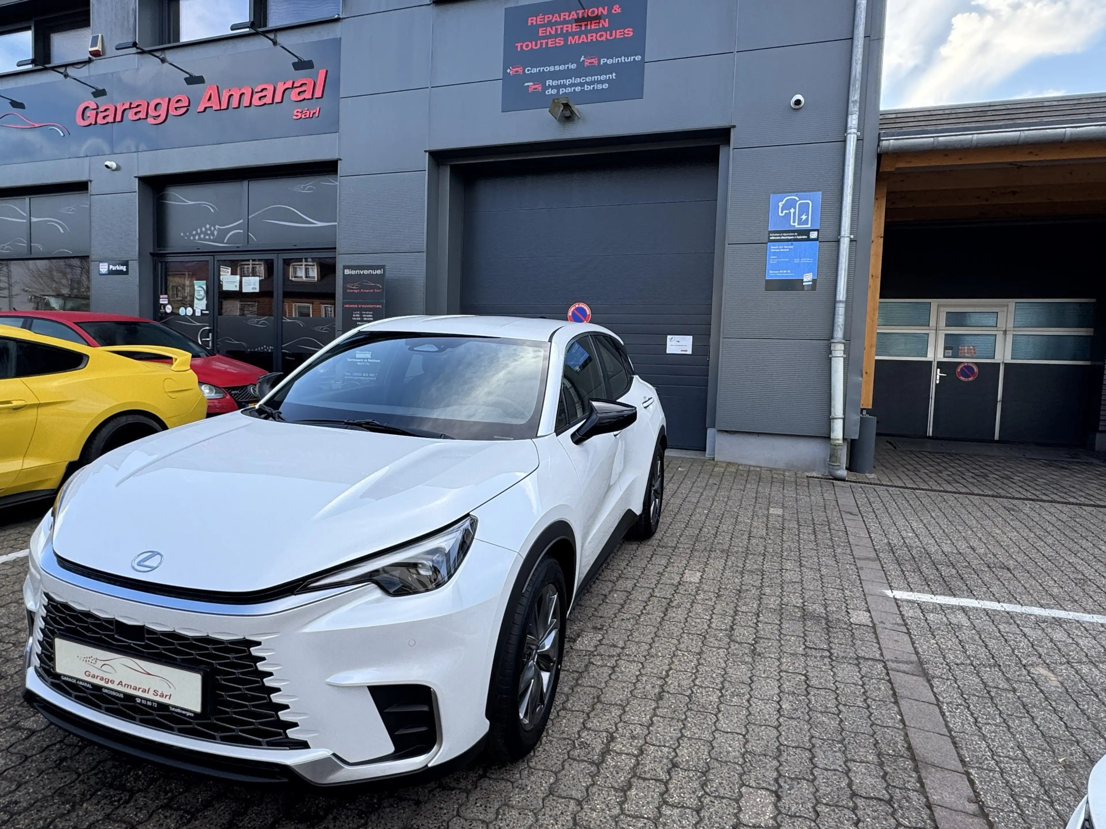 Lexus LBX ELEGANT BLACK EDITION — photo 6