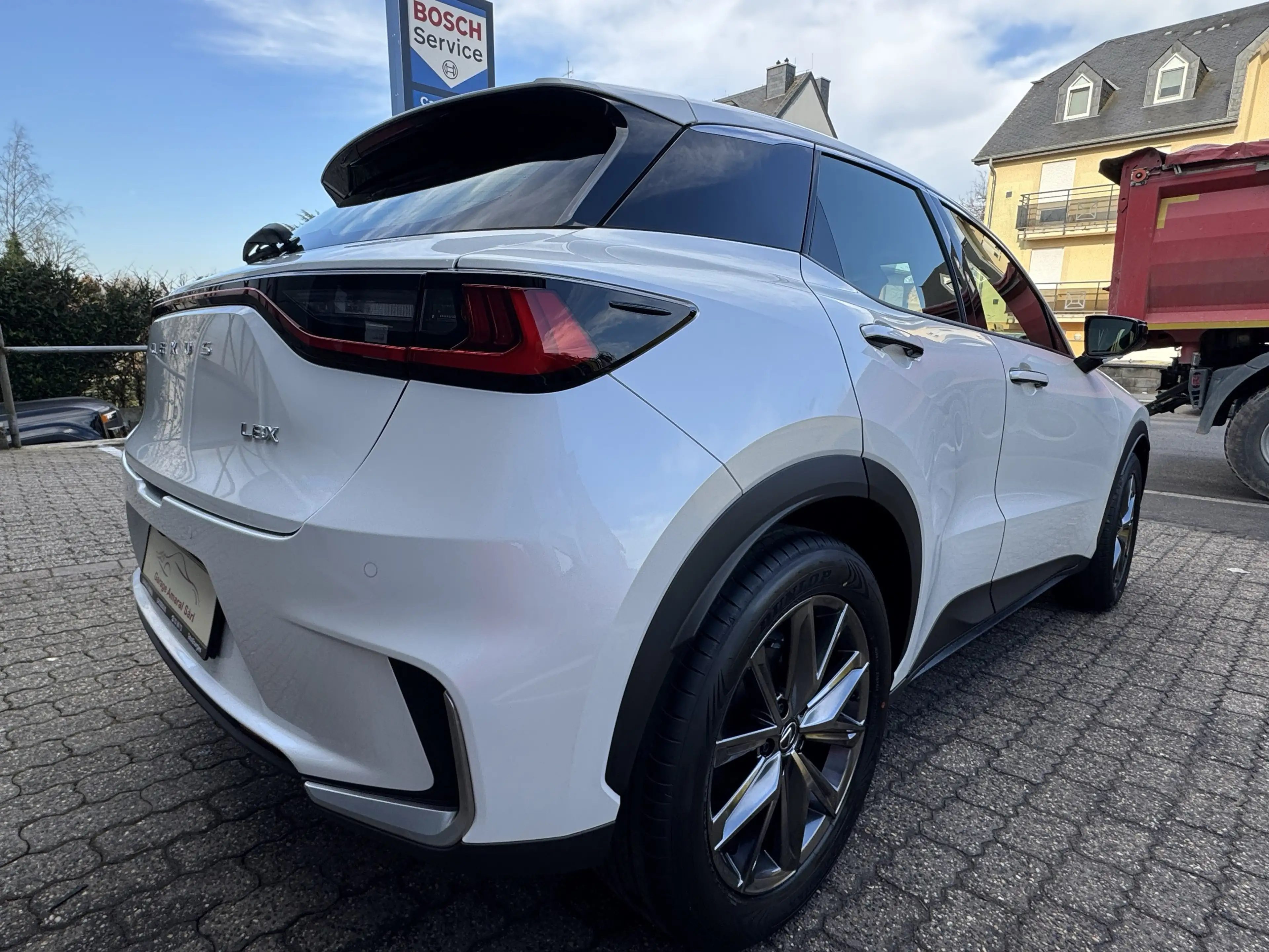 Lexus LBX ELEGANT BLACK EDITION — photo 10