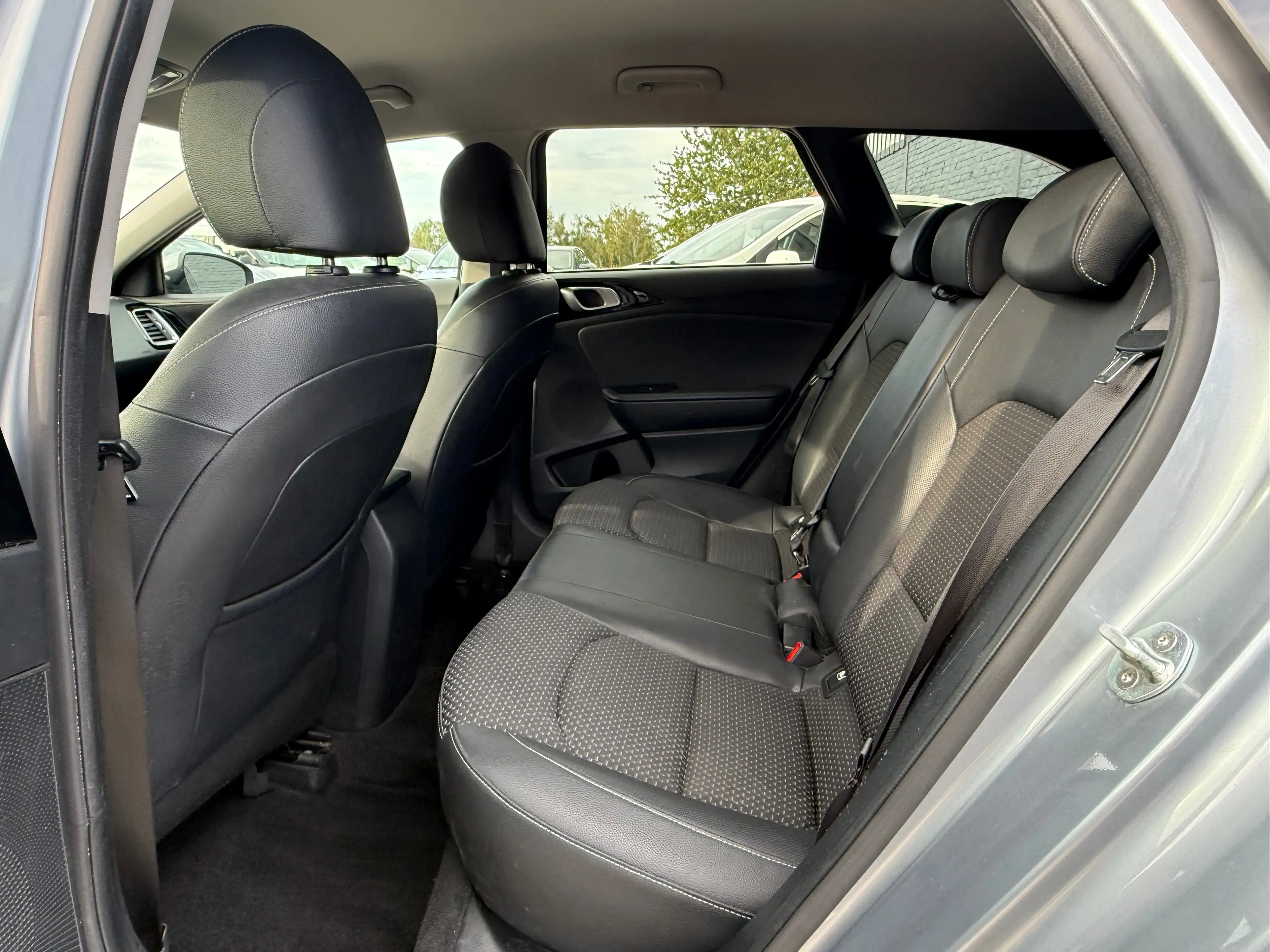 Kia Ceed SW / cee'd SW Ceed SW 1.0 T-GDi More /CarPlay/Navi/Led/Cam./J.a/Garantie/ — photo 6