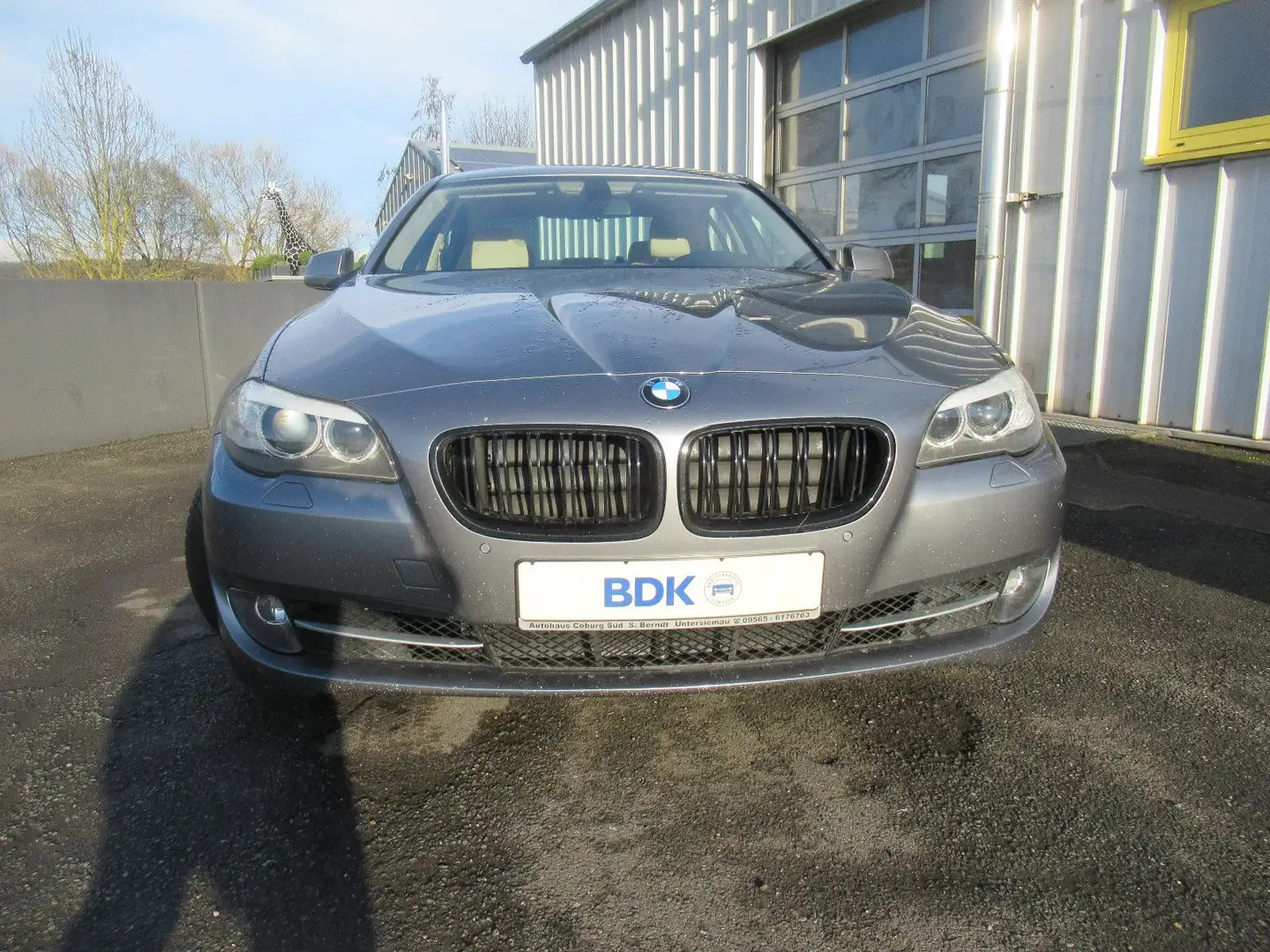 BMW 528 i BI-XENON LEDER BEIGE NAVI KAMERA SHZG PDC Gri - 2
