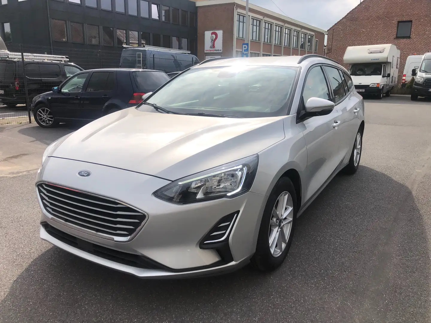 Ford Focus Focus Turnier 1.0 EcoBoost Start-Stopp-System COOL Argent - 1