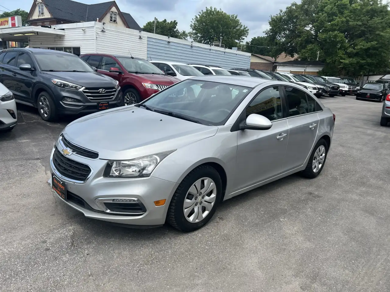Chevrolet Cruze photo Chevrolet Cruze