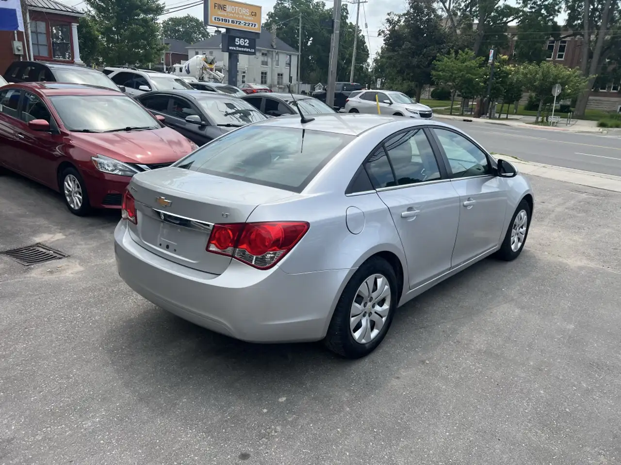 Chevrolet Cruze photo Chevrolet Cruze