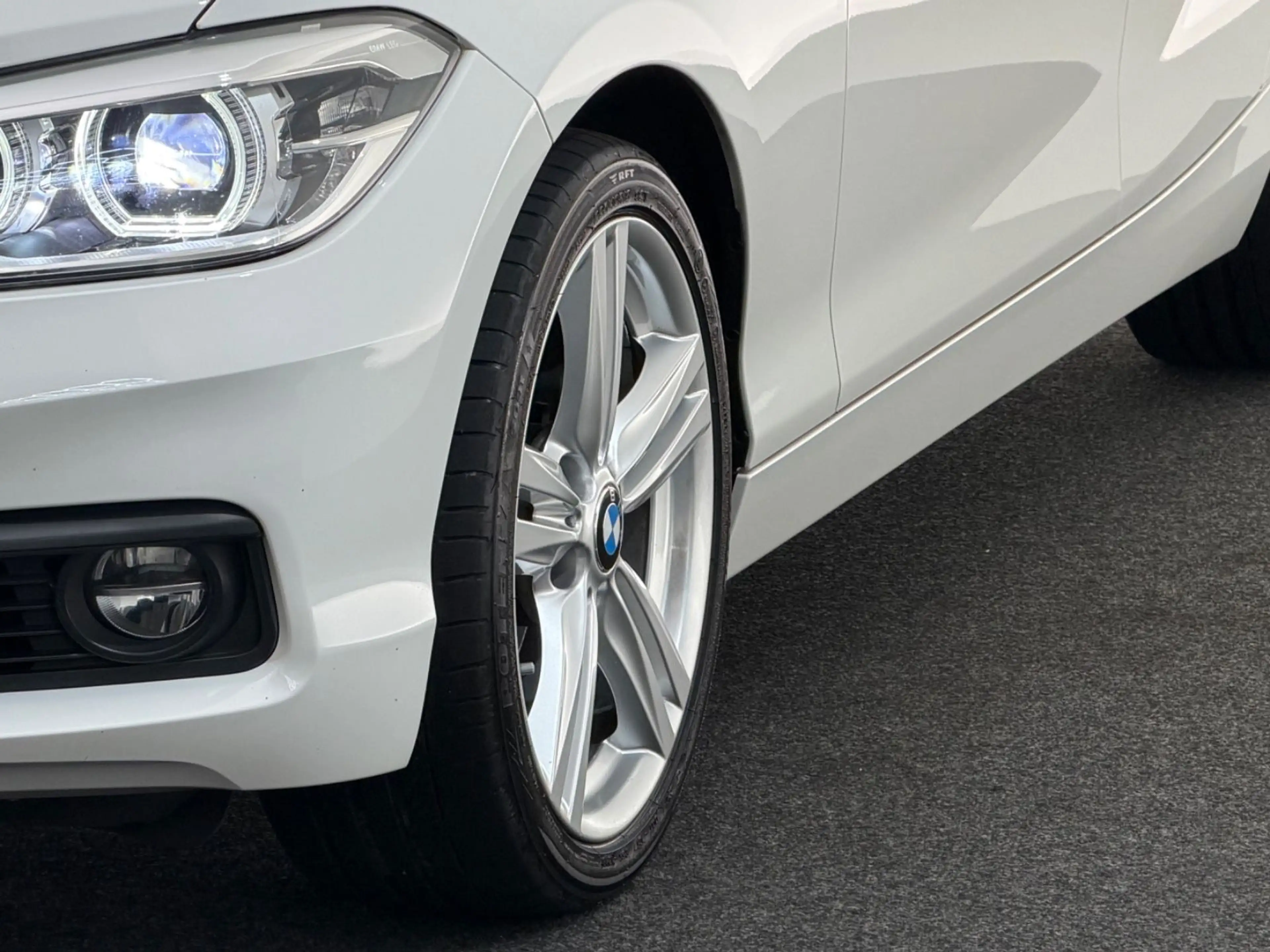 BMW 120 i Lim.*ADVANTAGE*LED-SHZ-TEMPOMAT-NEBEL-PDC — photo 14