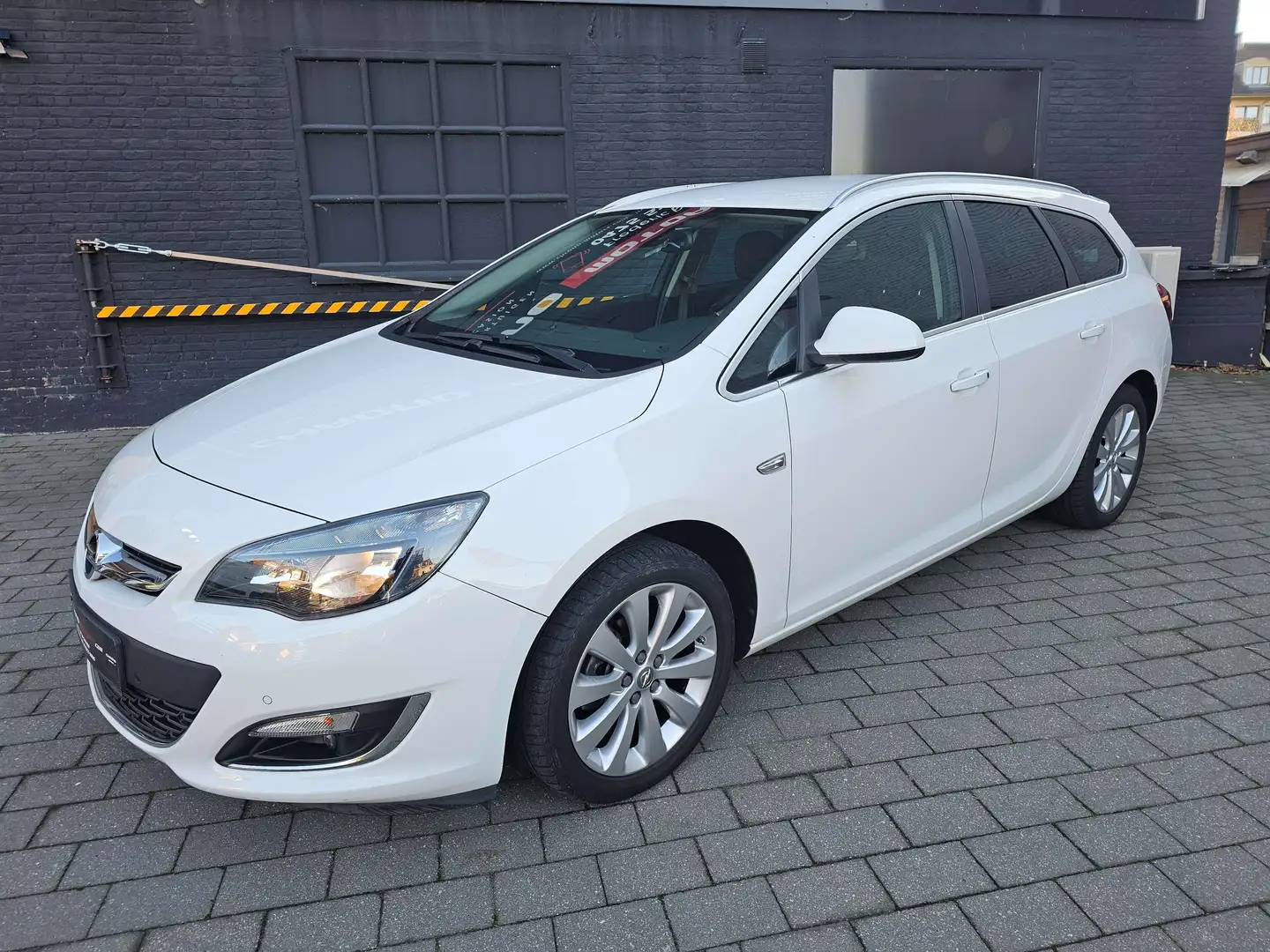 Opel Astra 1,4 Turbo EURO 6 Gps Pdc Carnet Opel Garantie Blanc - 2