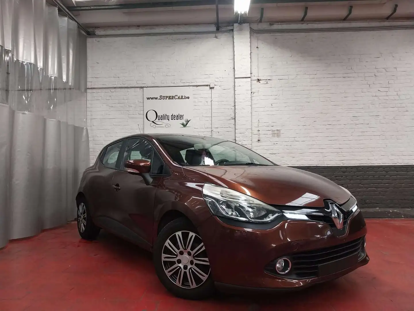 Renault Clio 1.2i Authentique * BLTH * GPS * 160 X 42 M * Brown - 1