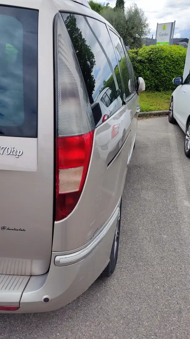 Lancia Phedra Phedra 2.2 mjt LE 170cv auto dpf Auriu - 1
