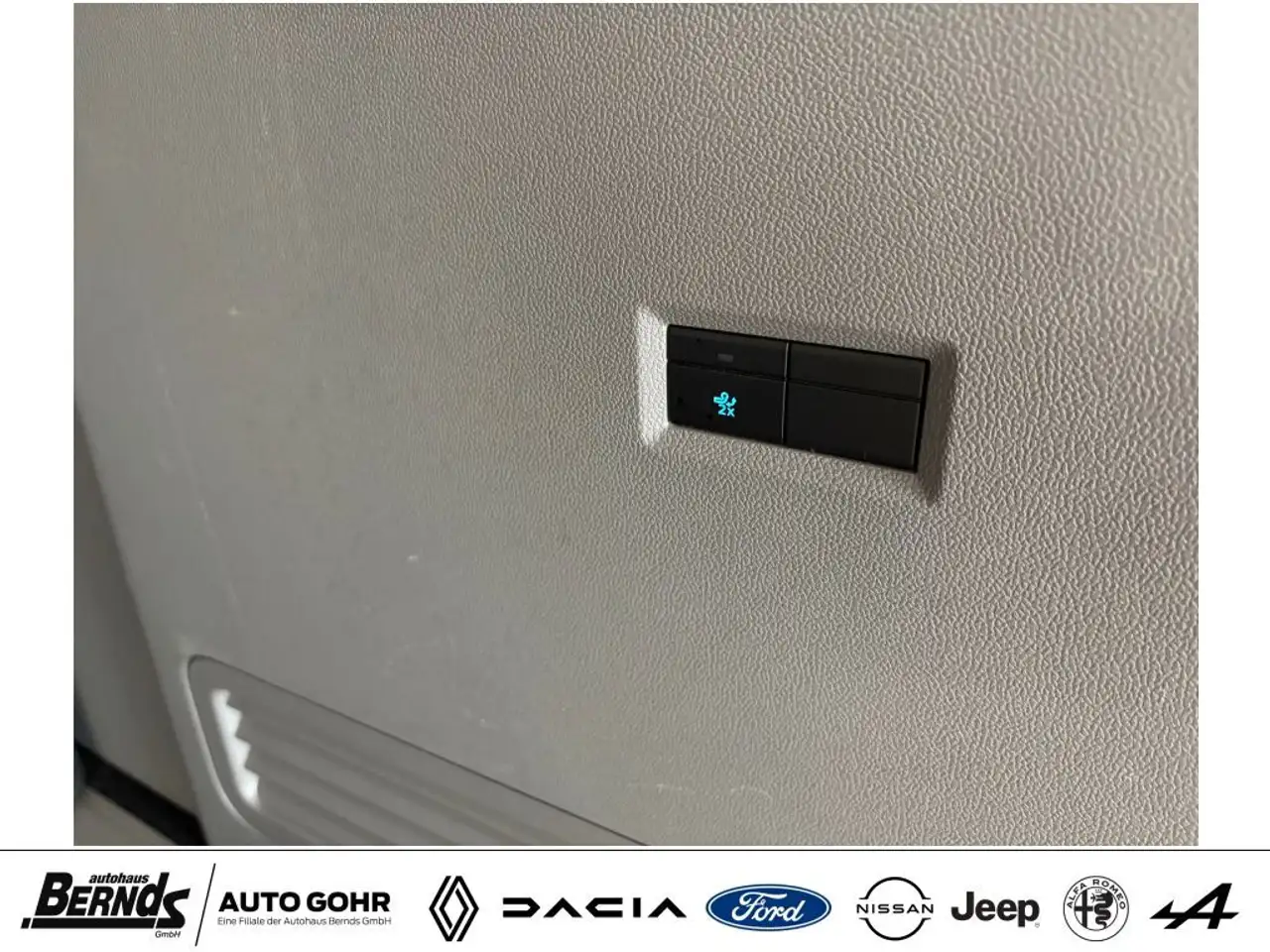 Ford Tourneo 320 L1H1 VA Titanium AHK 8-SITZER SITZHZG. PDC GJR, миниатюра 18