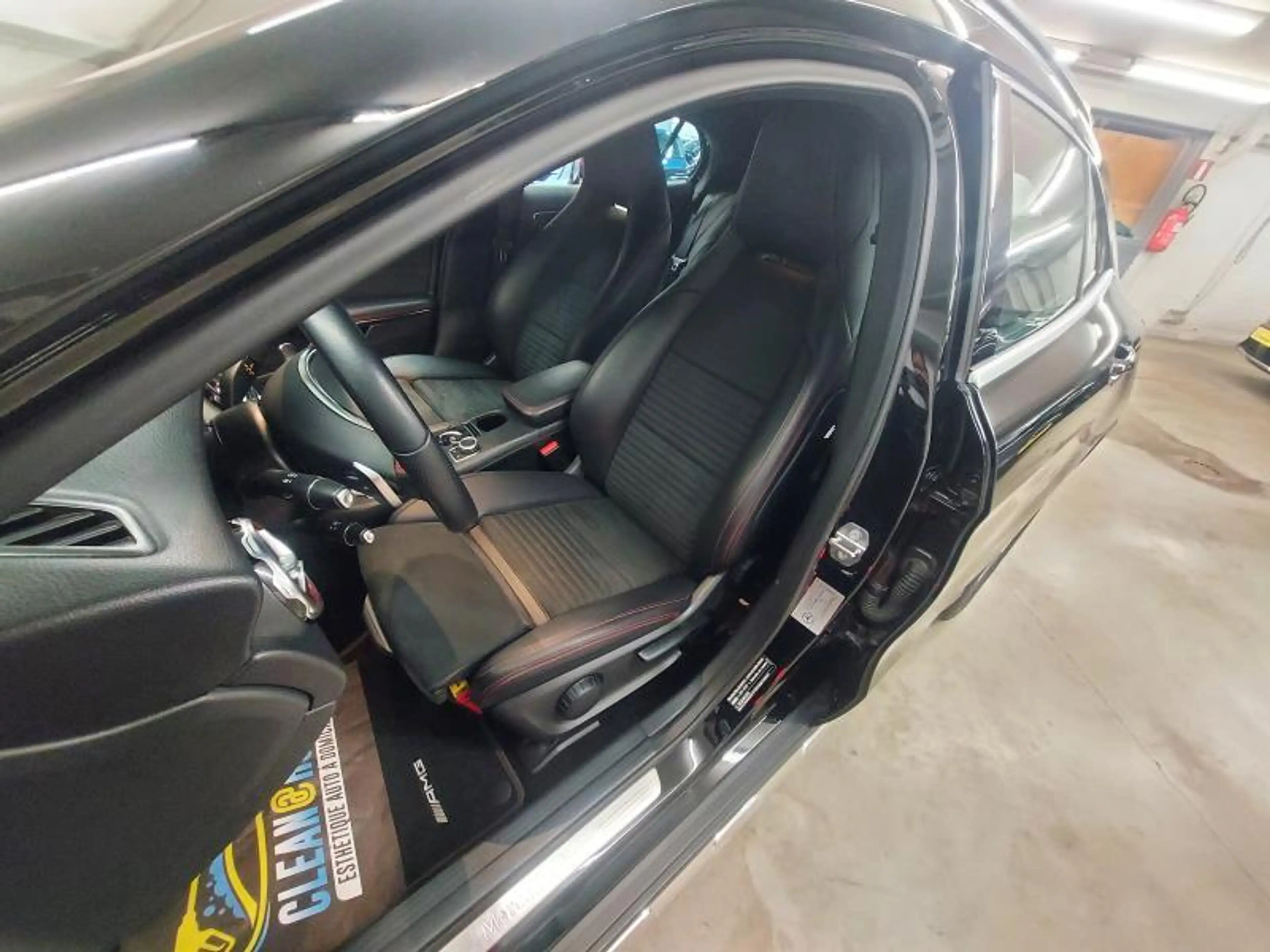 Mercedes-Benz GLA 180 1.6i 122cv *Boîte Auto*NAVI*CAMERA*CLIM*CRUISE* — photo 10