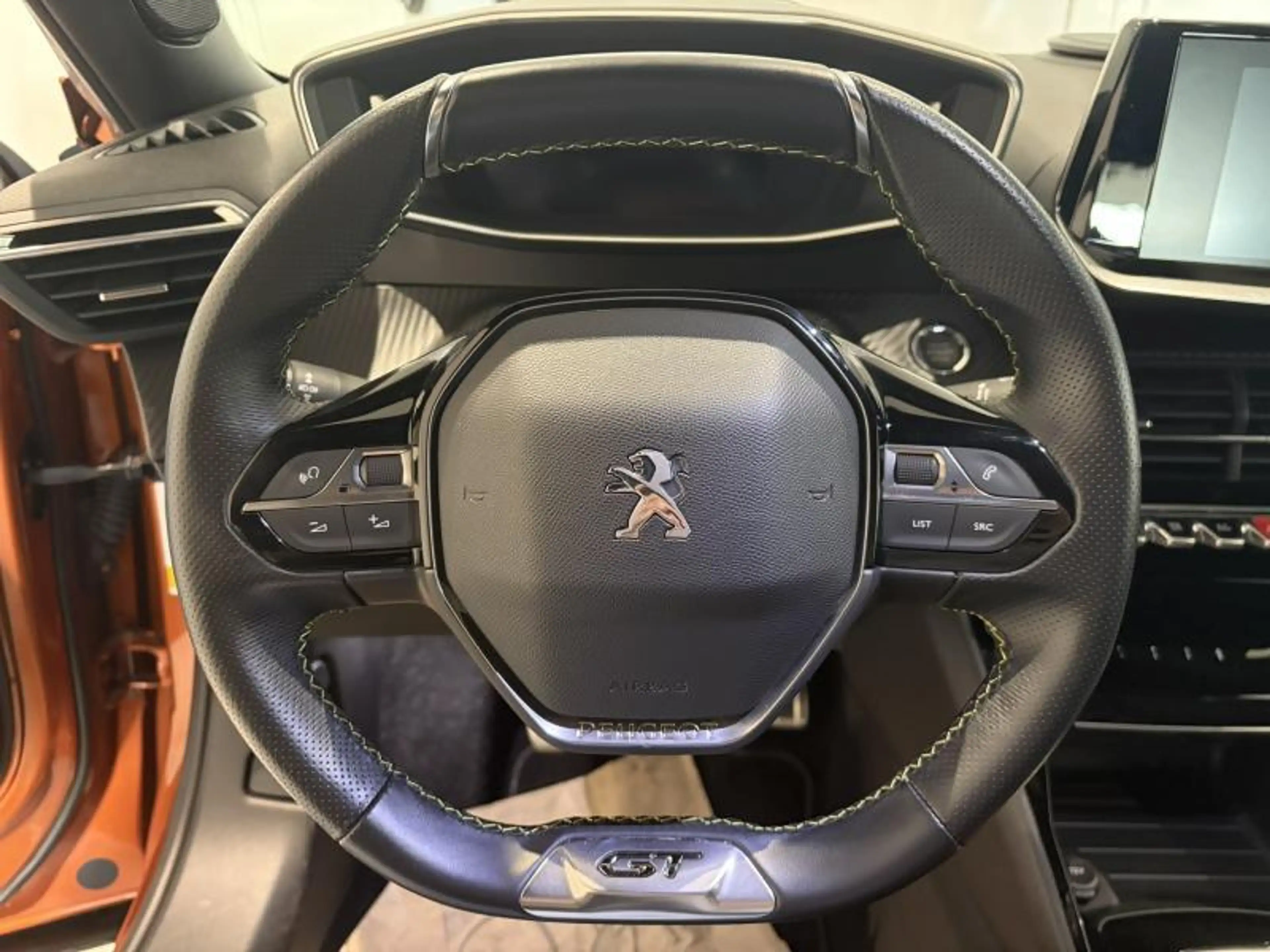 Peugeot 2008 1.2 130cv Orange Gt-Line 05/20 Clim/Capteurs/Cam/C — photo 14