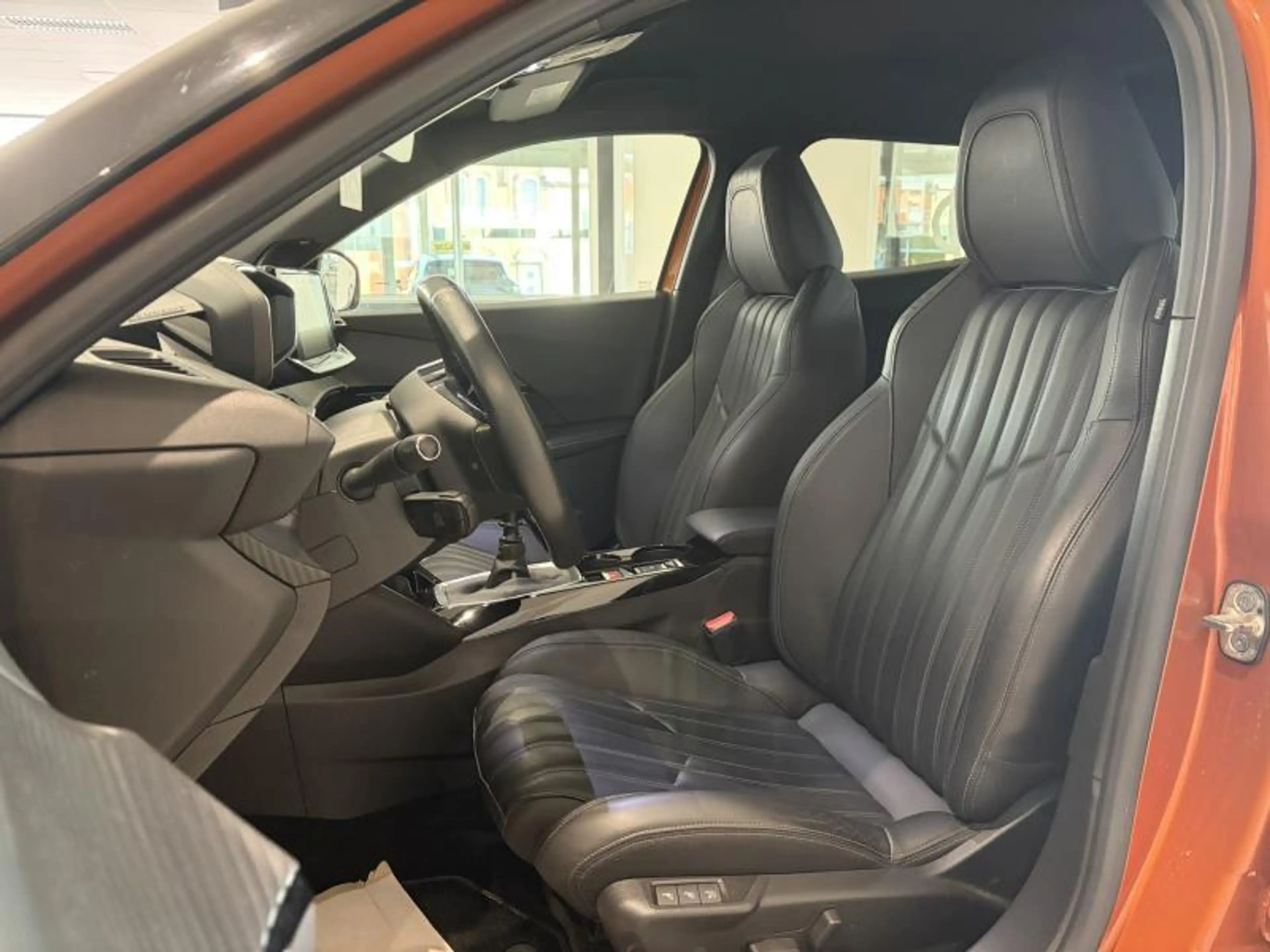 Peugeot 2008 1.2 130cv Orange Gt-Line 05/20 Clim/Capteurs/Cam/C — photo 9
