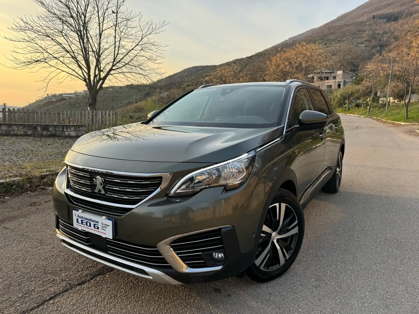 Peugeot 5008 1.5 BlueHDi 130cv EAT8 Allure..Navi..Pelle..7pti.! Grigio - 1