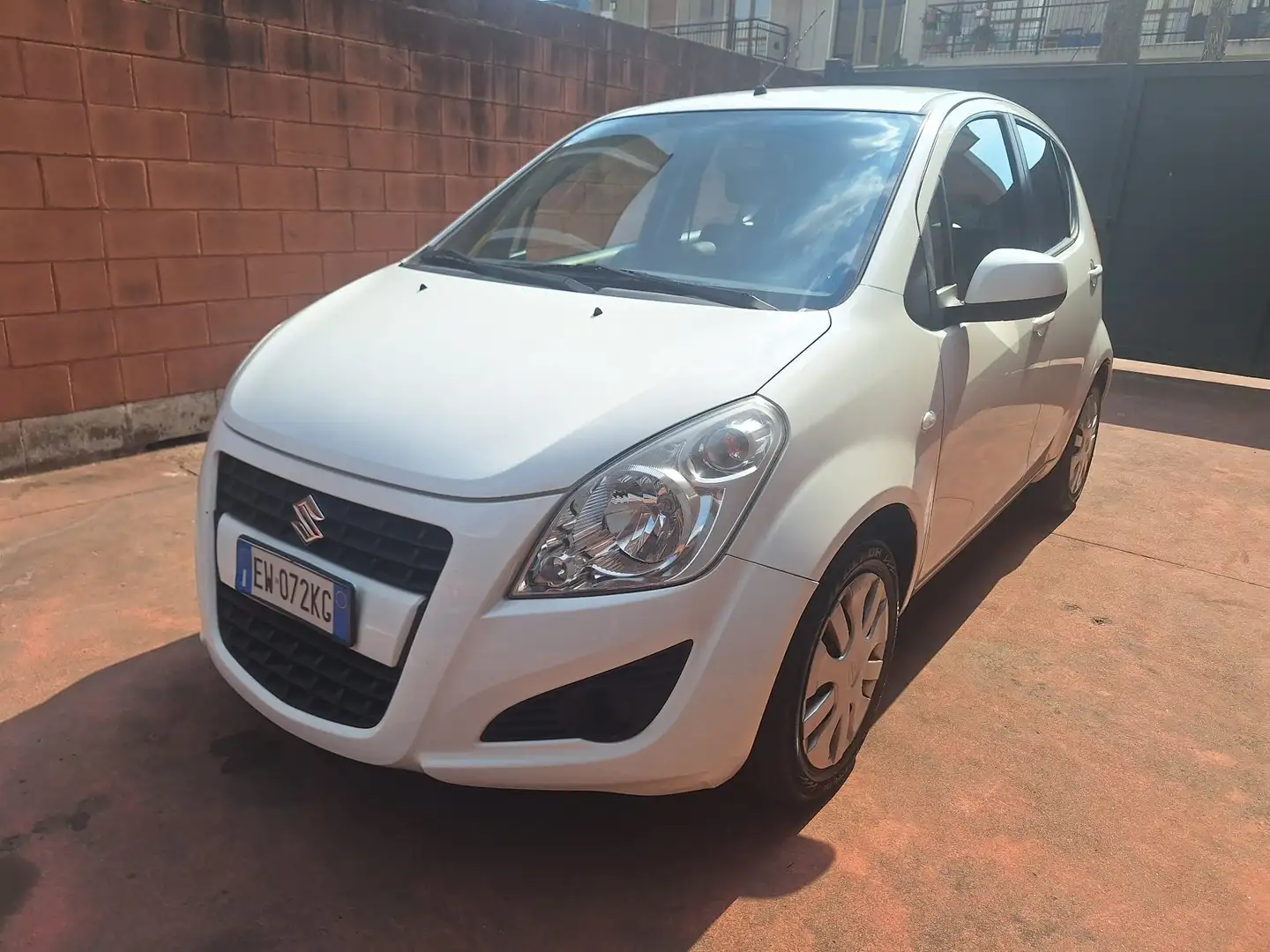 Suzuki Splash Splash 1.0 vvt GL Wit - 1