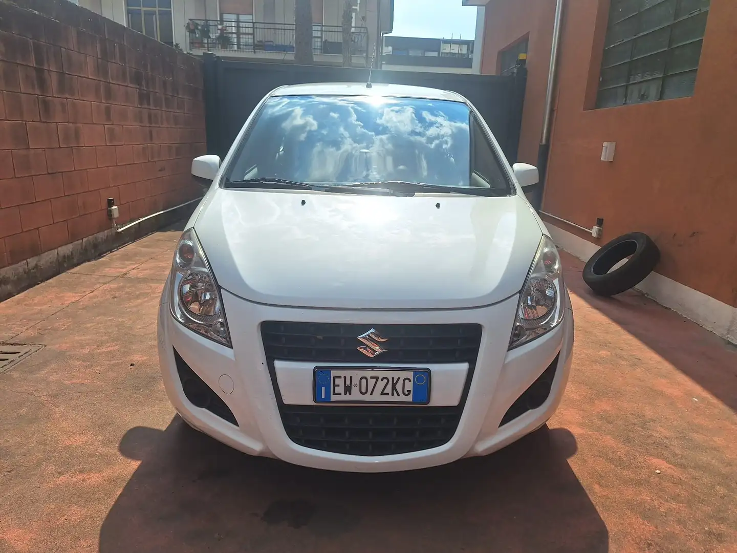 Suzuki Splash Splash 1.0 vvt GL Wit - 2