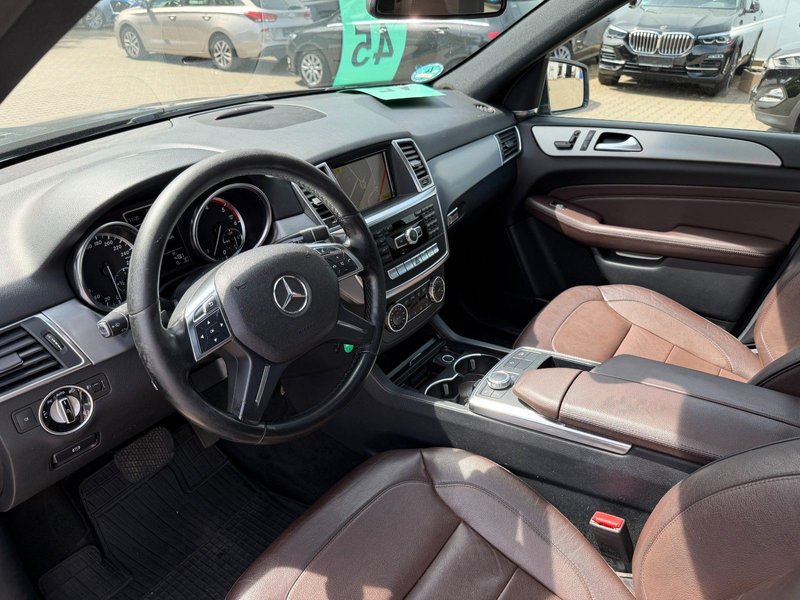 Mercedes-Benz ML 250 CDI BlueTec 4Matic *Leder *Panorama *Navi — photo 14