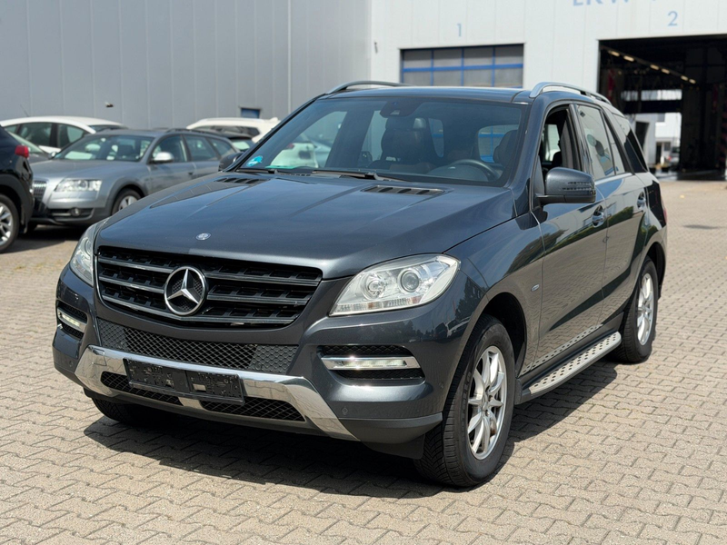 Mercedes-Benz ML 250 CDI BlueTec 4Matic *Leder *Panorama *Navi — photo 4