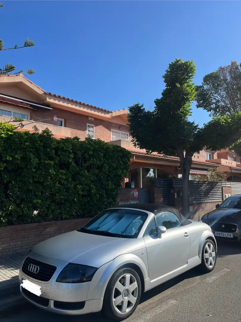 Audi TT Roadster 1.8T quattro 225 - 1