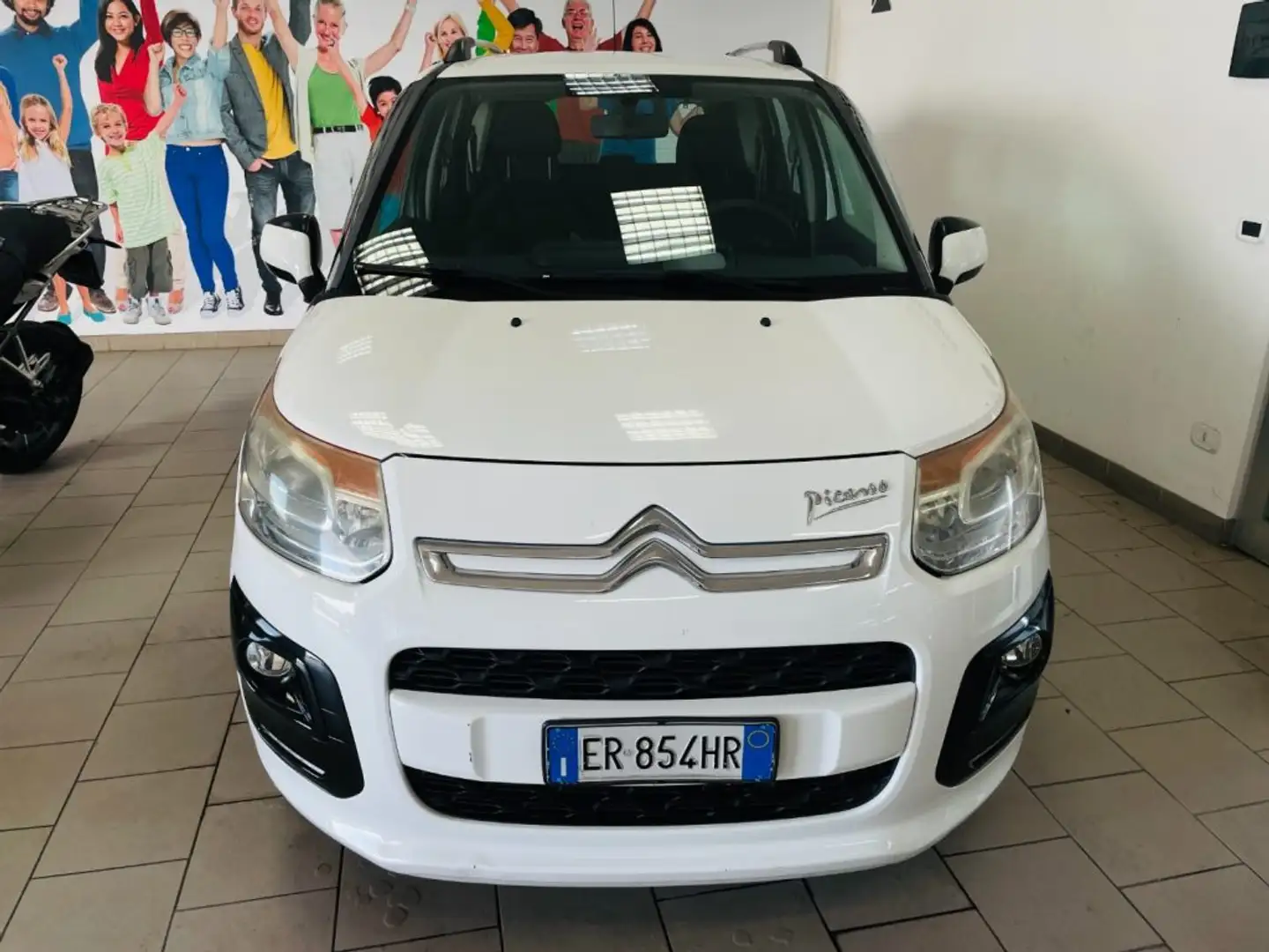 Citroen C3 Picasso 1.4 VTi 95 Exclusive Wit - 2