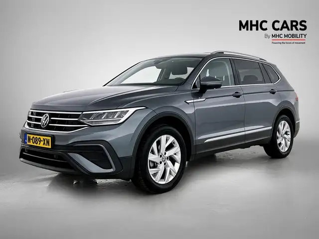 Volkswagen Tiguan Allspace 1.5 TSI Life Business | Trekhaak | Navi | Clima |