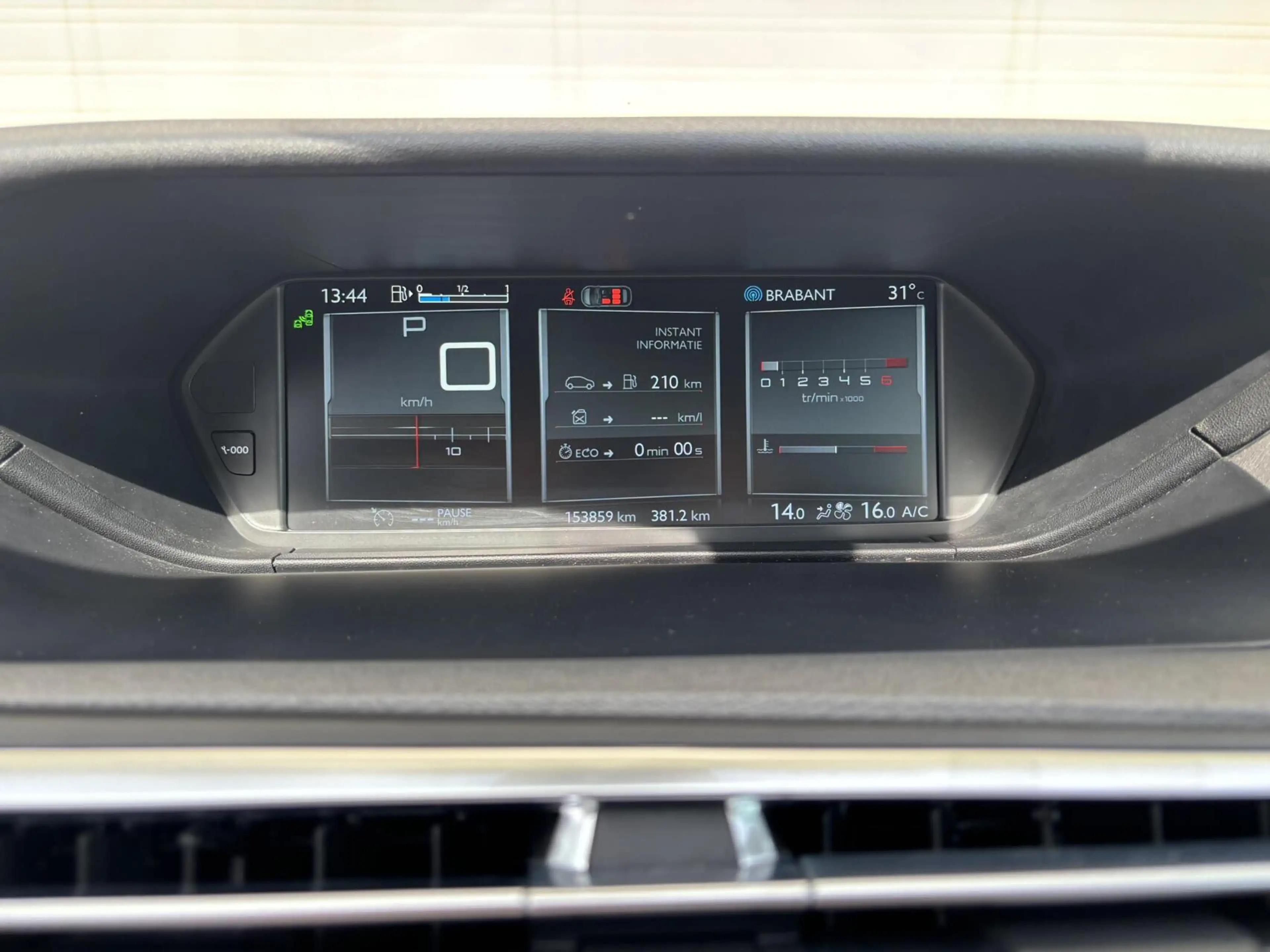 Citroen C4 Picasso 1.6 Intensive/AUT/TREKH/PARKS/NAVI/APK/NAP — photo 21