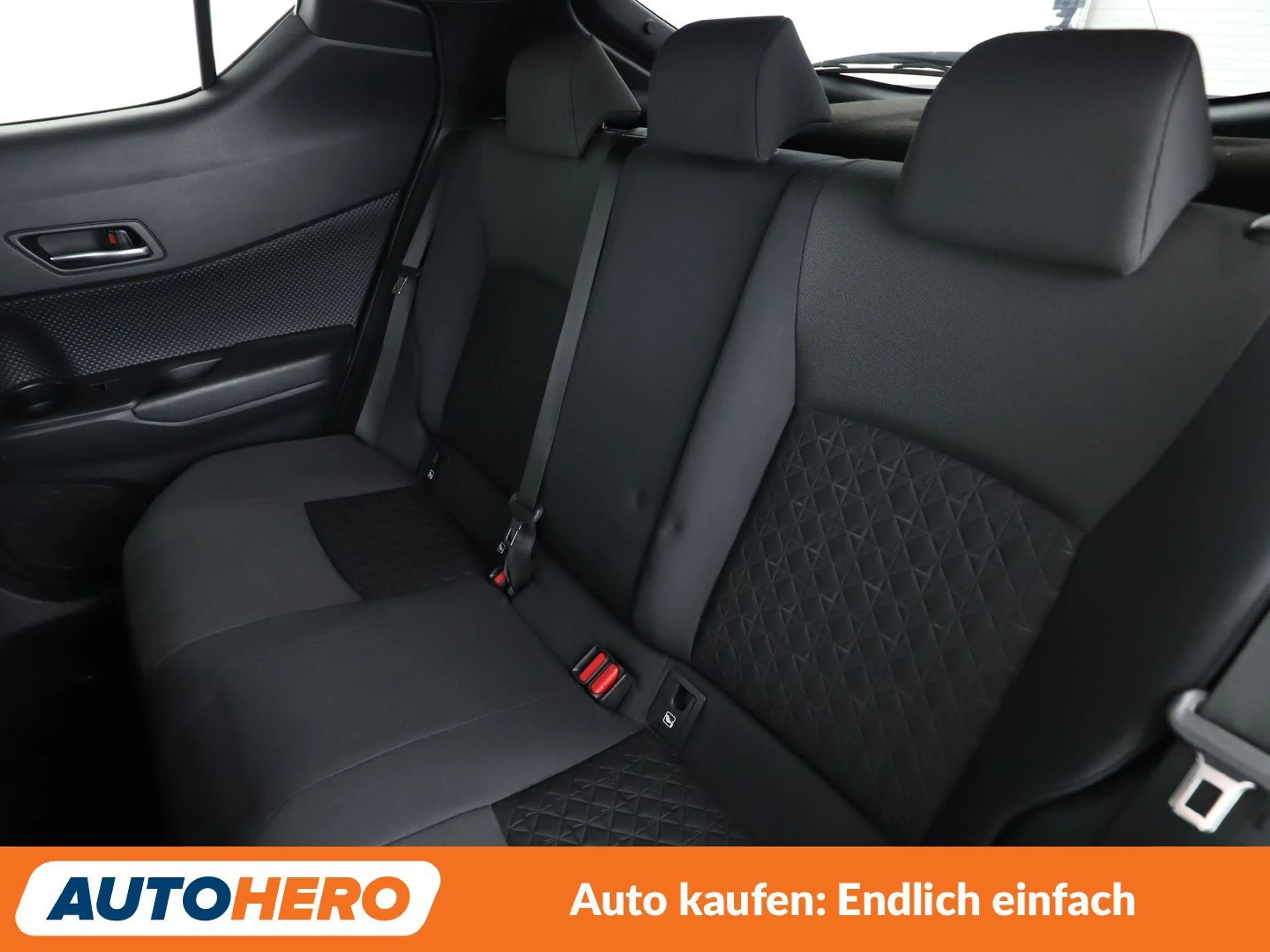Toyota C-HR 2.0 Hybrid Team D Aut.*NAVI*LED*ACC*SPUR*PDC* — photo 14