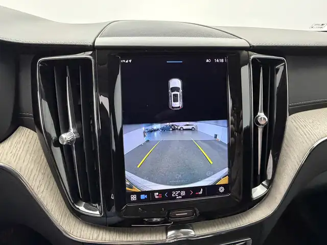 Volvo XC60 view 24