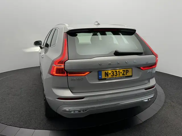 Volvo XC60 view 30